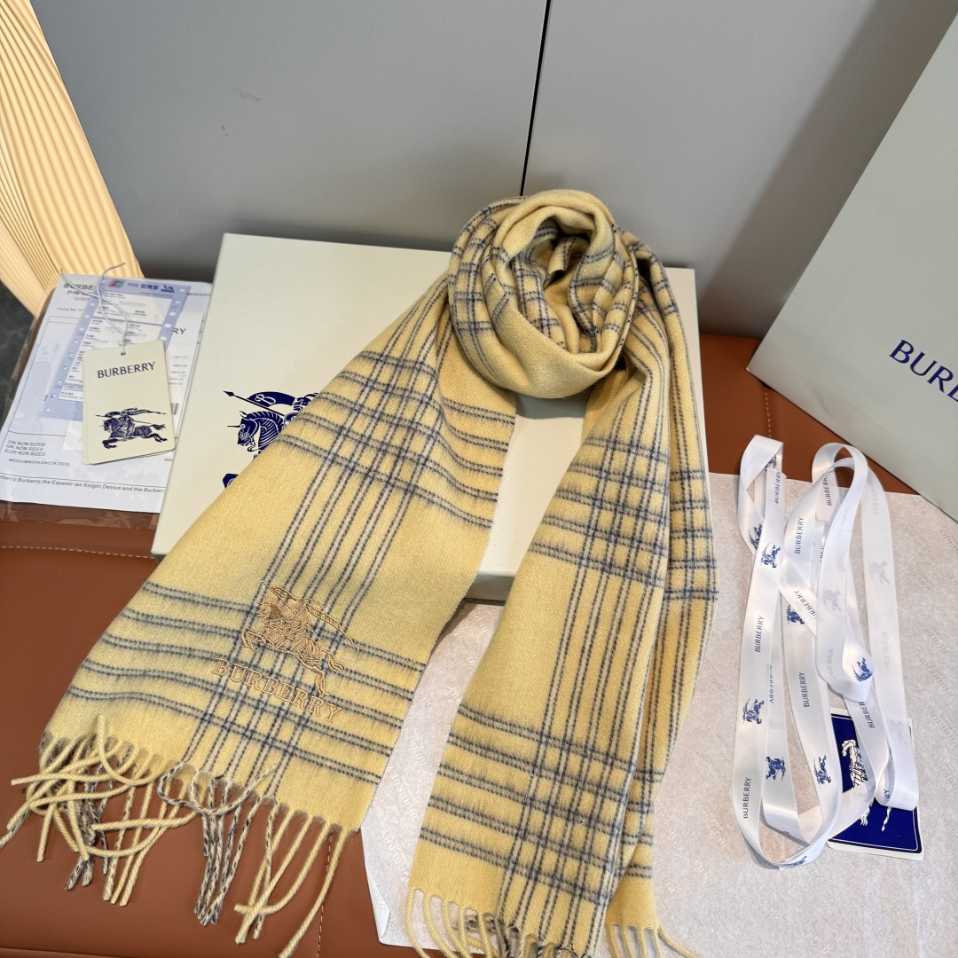 버버리(Burberry) 클래식 체크 캐시미어 머플러 목도리 스카프