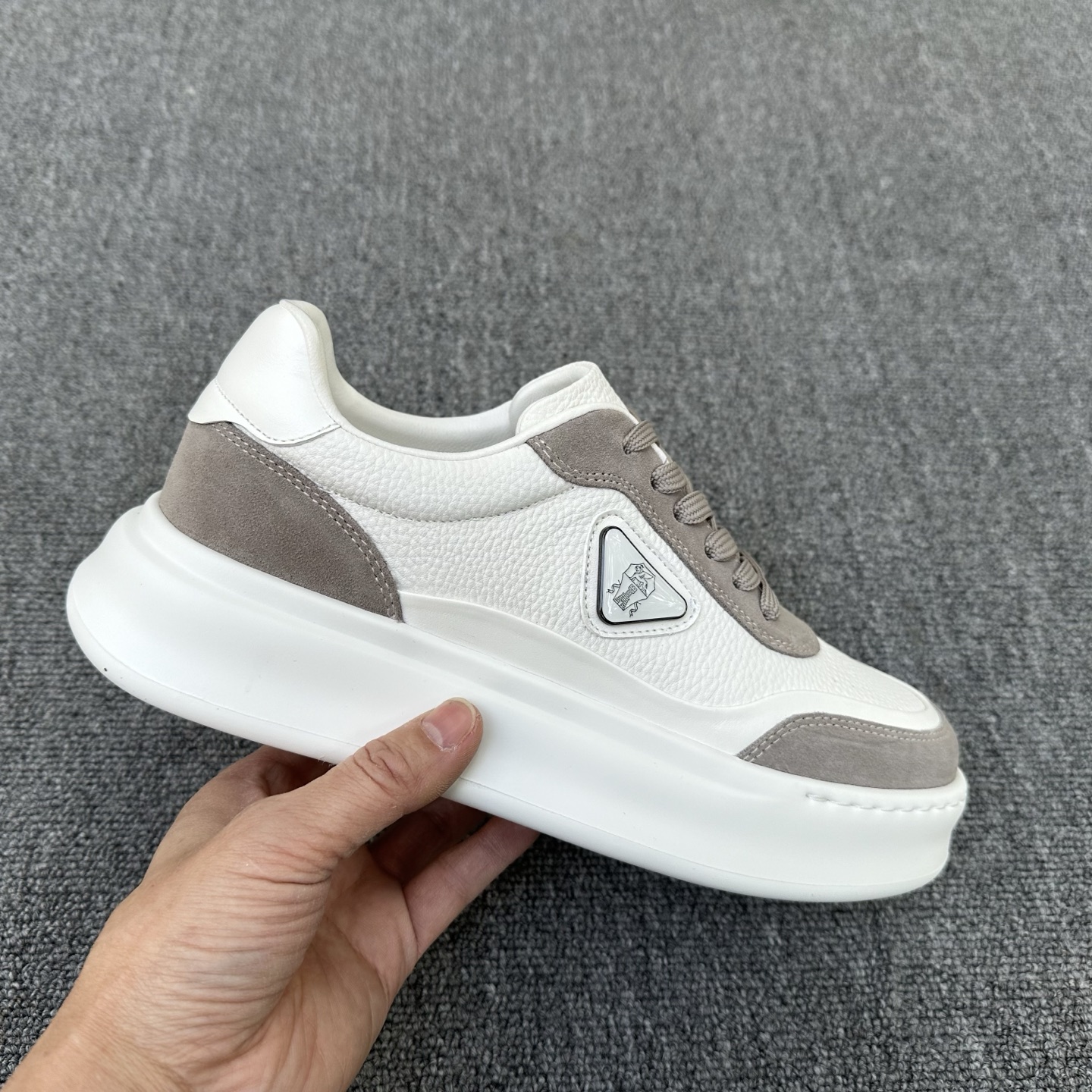 브루넬로 쿠치넬리 Brunello Cucinelli BC 캐시미어 & 스웨이드 믹스 스니커즈 신발