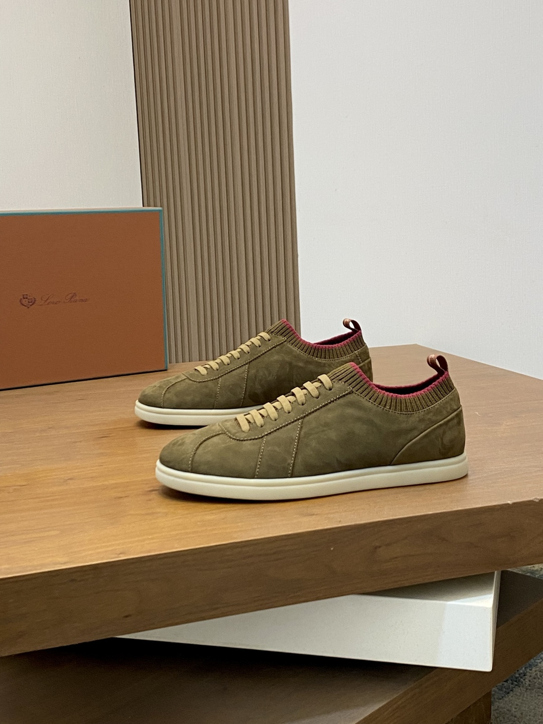 Loro Piana 로로 피아나 소호 워크(Soho Walk) 스니커즈 신발