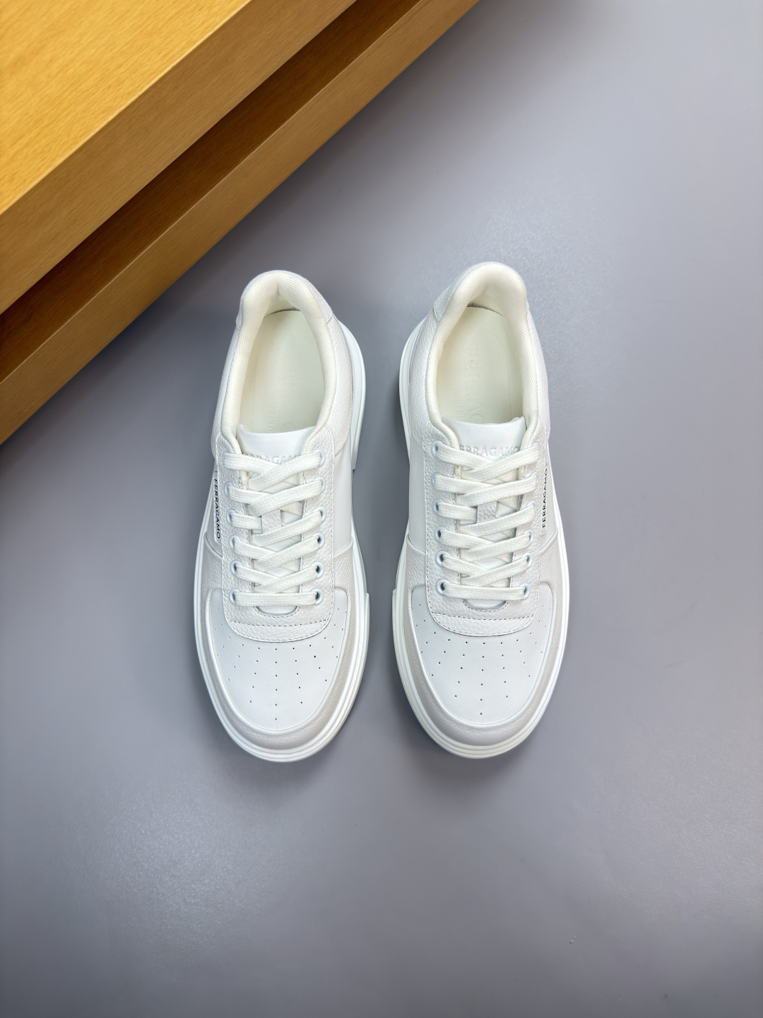 Ferragamo 페라가모 가죽 믹스 스니커즈 신발