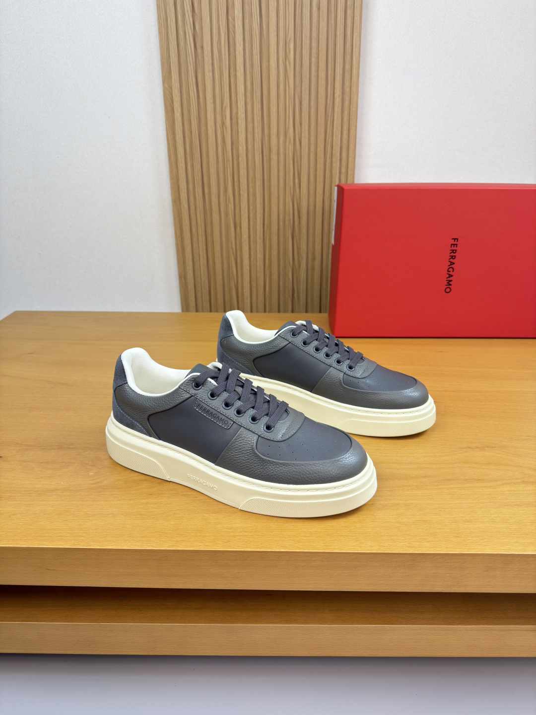 Ferragamo 페라가모 가죽 믹스 스니커즈 신발