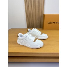 LV 루이비통 나파 레더 엠보싱 스니커즈 신발