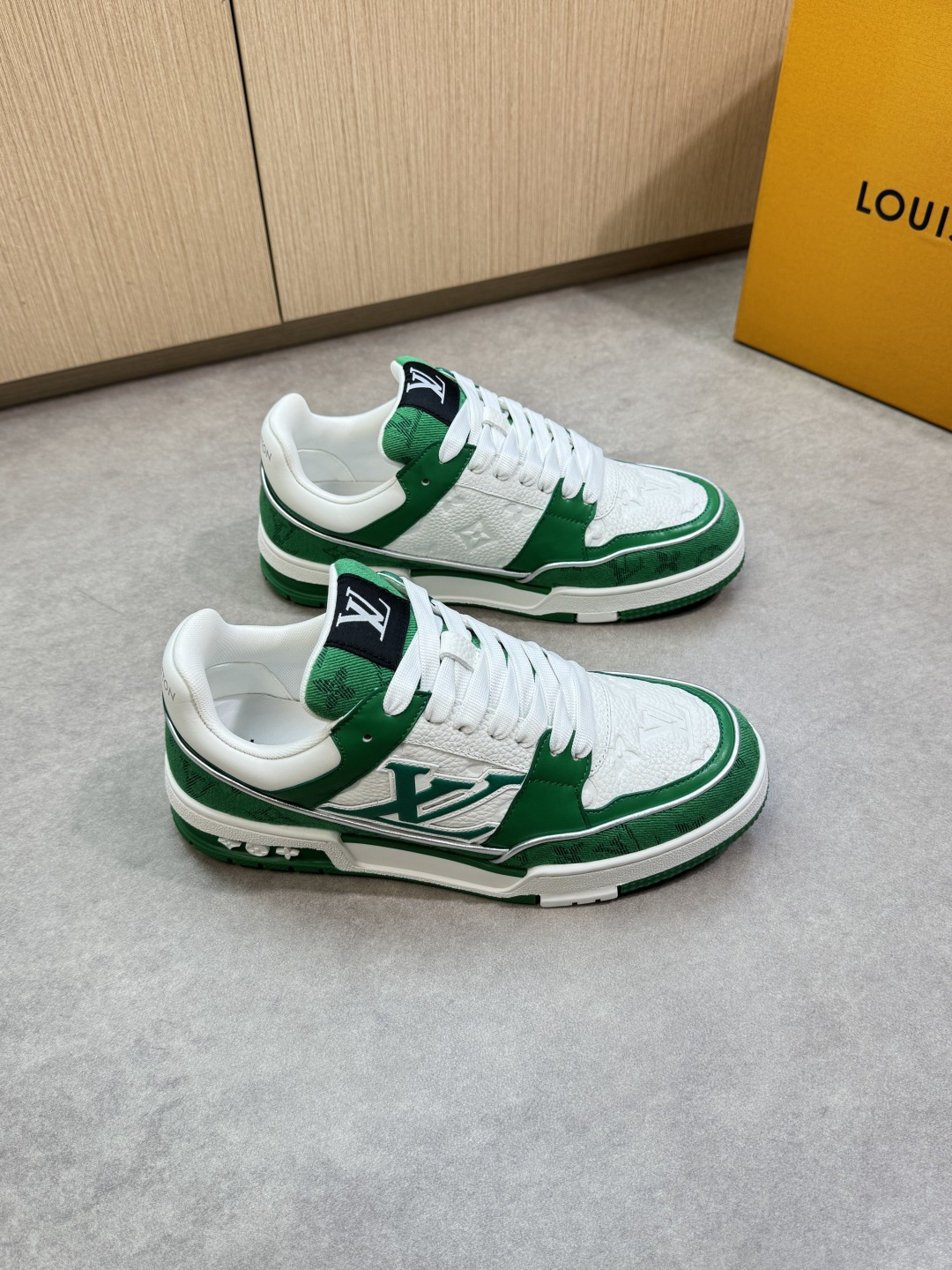 LV 루이비통 리치 가죽 & 모노그램 믹스 스니커즈 신발