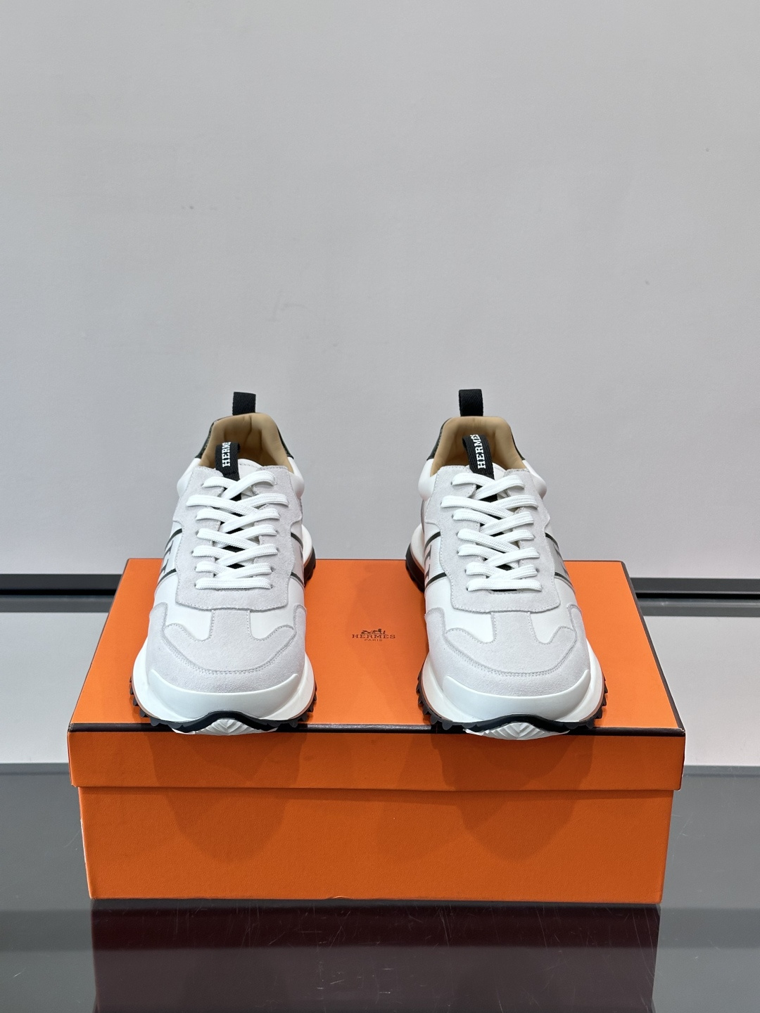 HERMES 에르메스 믹스 러너(Mix Runner) 스니커즈 신발