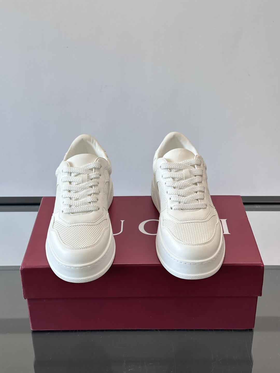 GUCCI 구찌 레더 & 메쉬 믹스 청키 스니커즈 신발