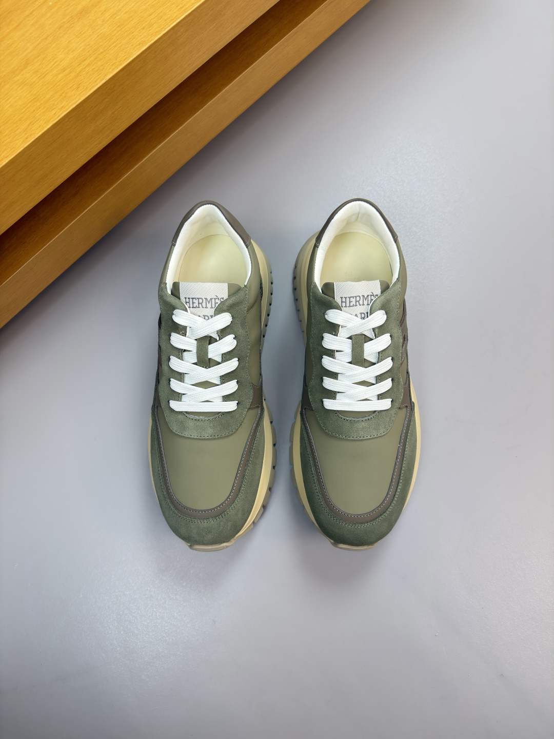 HERMES 에르메스 나파 & 스웨이드 'H' 스니커즈 신발