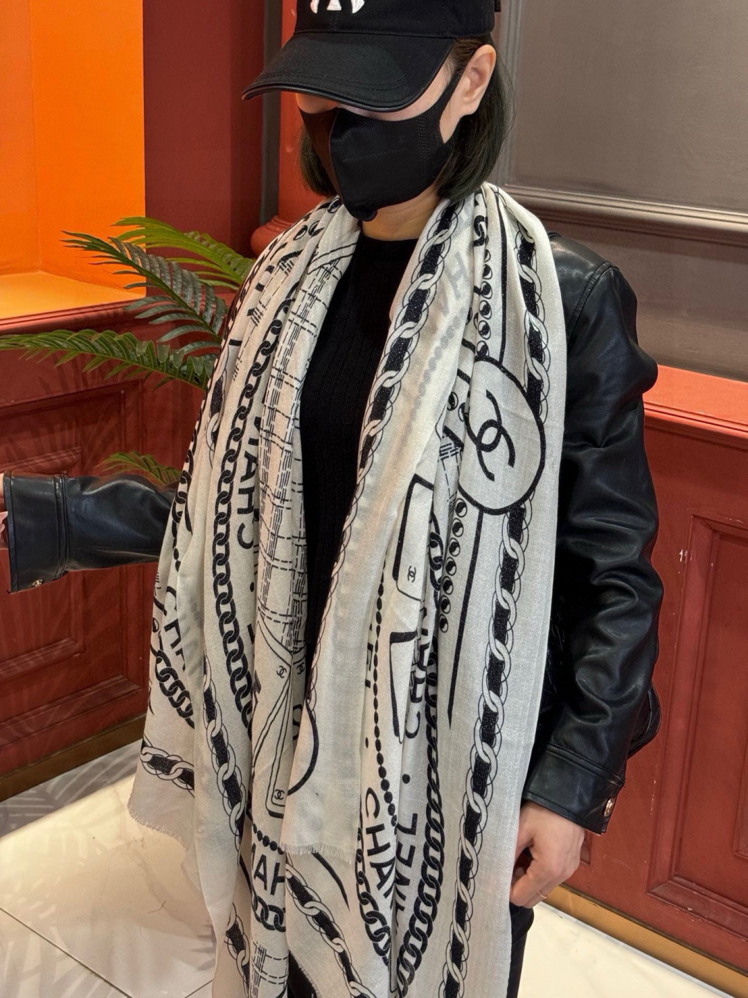 샤넬(CHANEL) 실버 라인 아이콘 캐시미어 롱 머플러 목도리 스카프