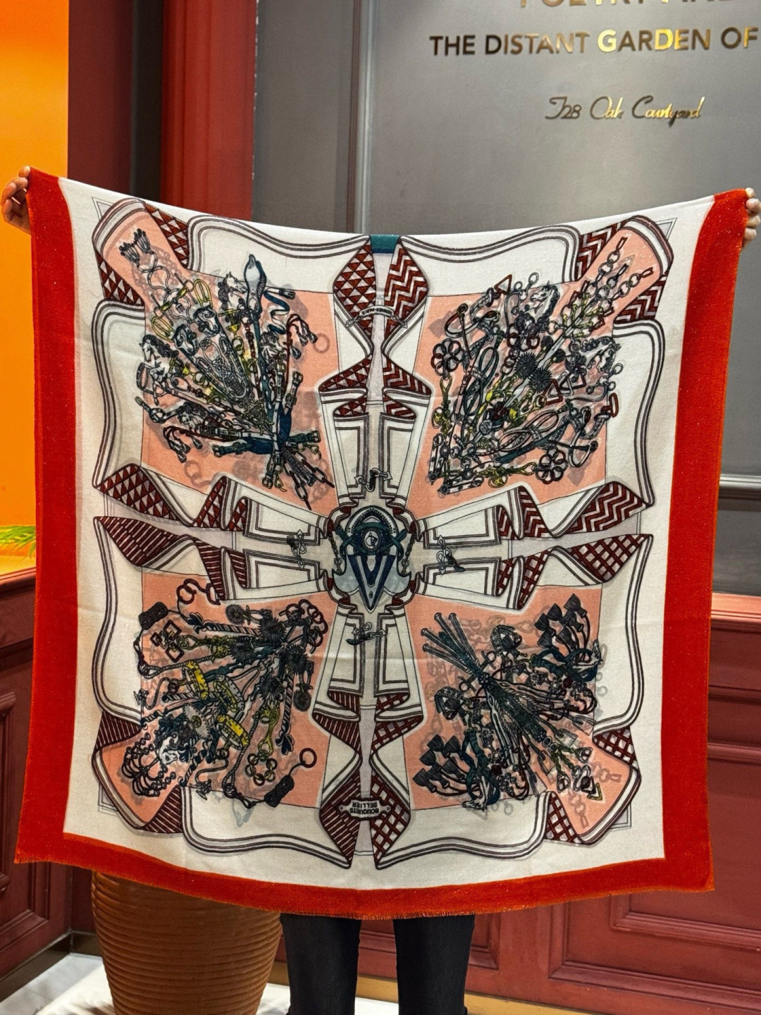 에르메스(HERMES) 입체 패턴 캐시미어 롱 목도리 스카프