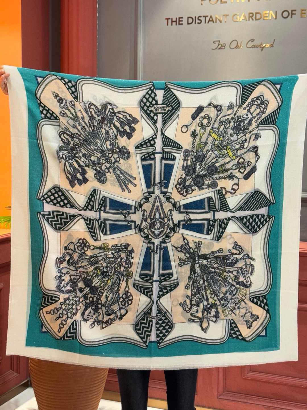 에르메스(HERMES) 입체 패턴 캐시미어 롱 목도리 스카프