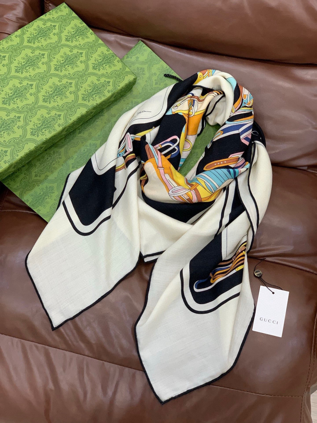 구찌(GUCCI) 승마 실크 캐시미어 숄 머플러 목도리 스카프