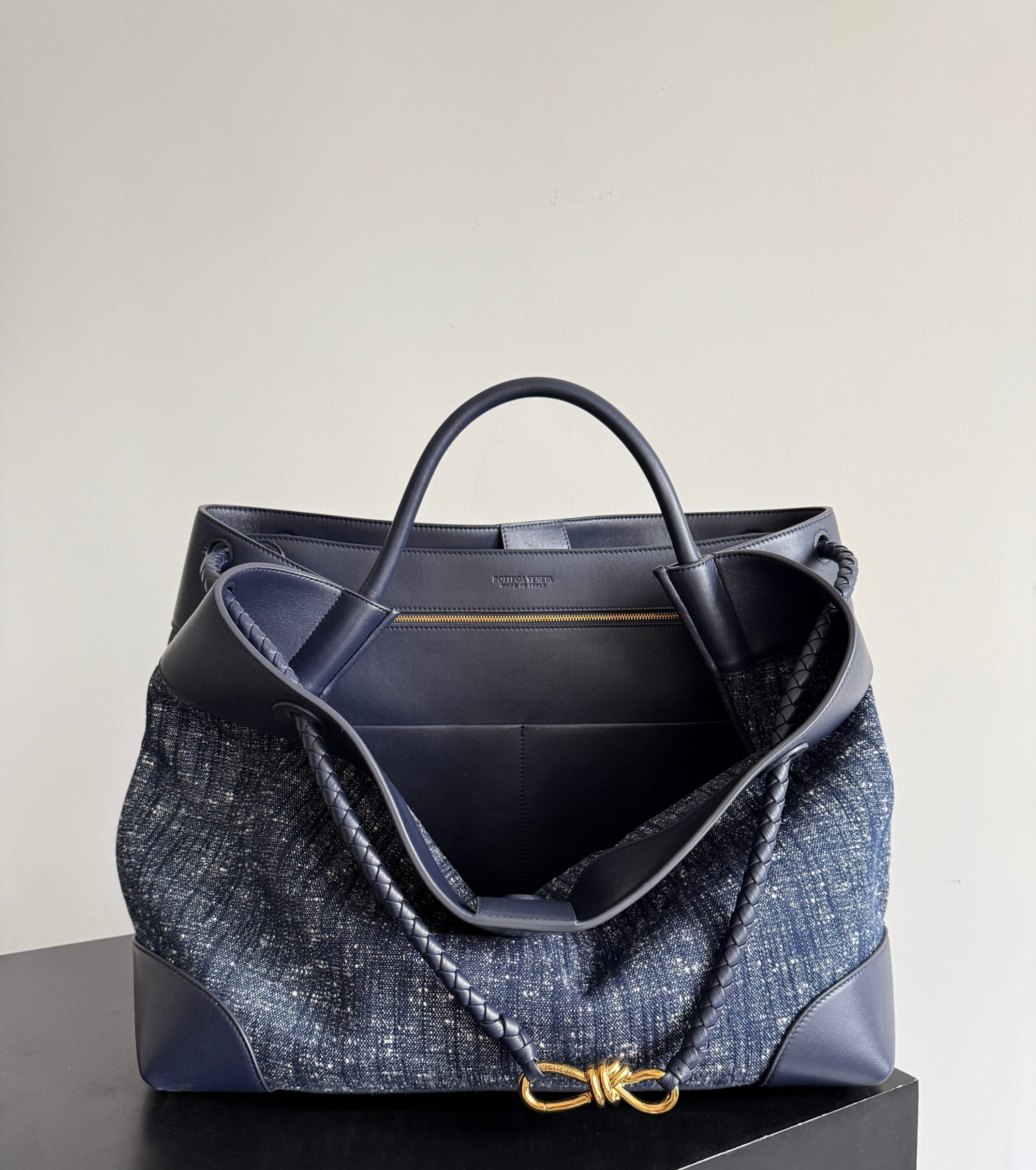 Bottega Veneta BV 보테가 베네타 안디아모(Andiamo) 데님 믹스 가방 - 대형 라지