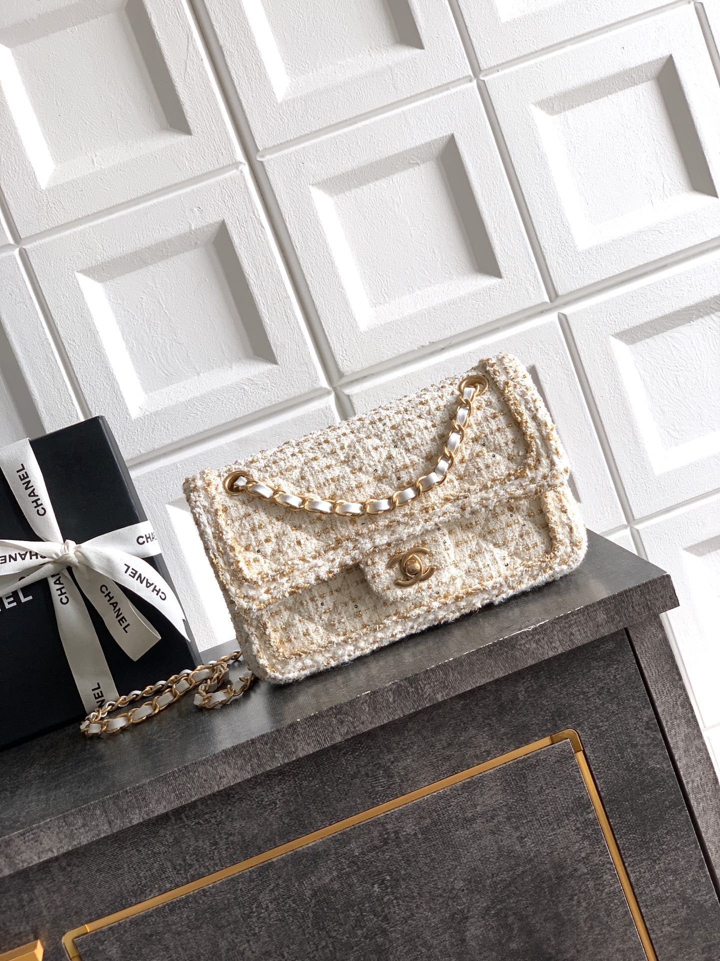 CHANEL 샤넬 25K 신상 트위드 핸들 백 가방 23cm