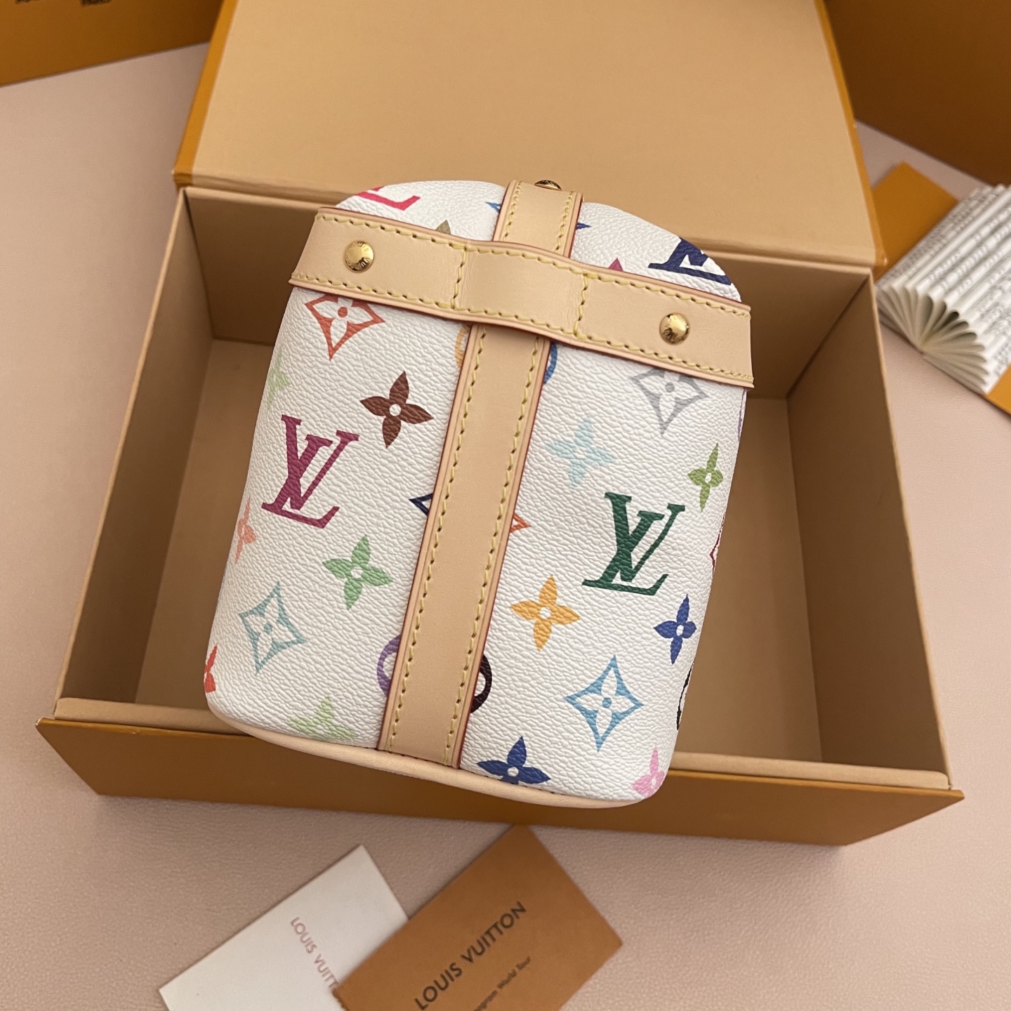 LOUIS VUITTON LV 루이비통 x TM 크루저(Cruiser) 코스메틱 파우치 (M27900) 가방