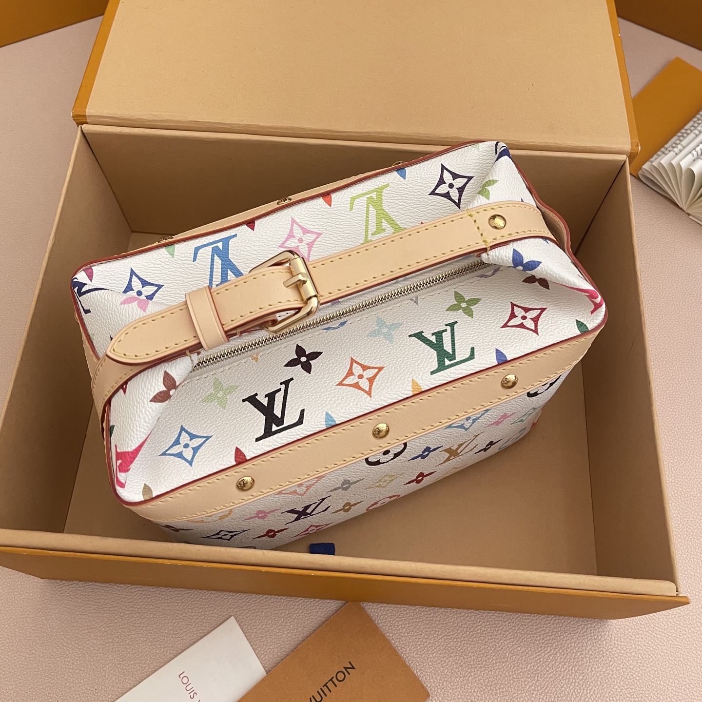 LOUIS VUITTON LV 루이비통 x TM 크루저(Cruiser) 코스메틱 파우치 (M27900) 가방