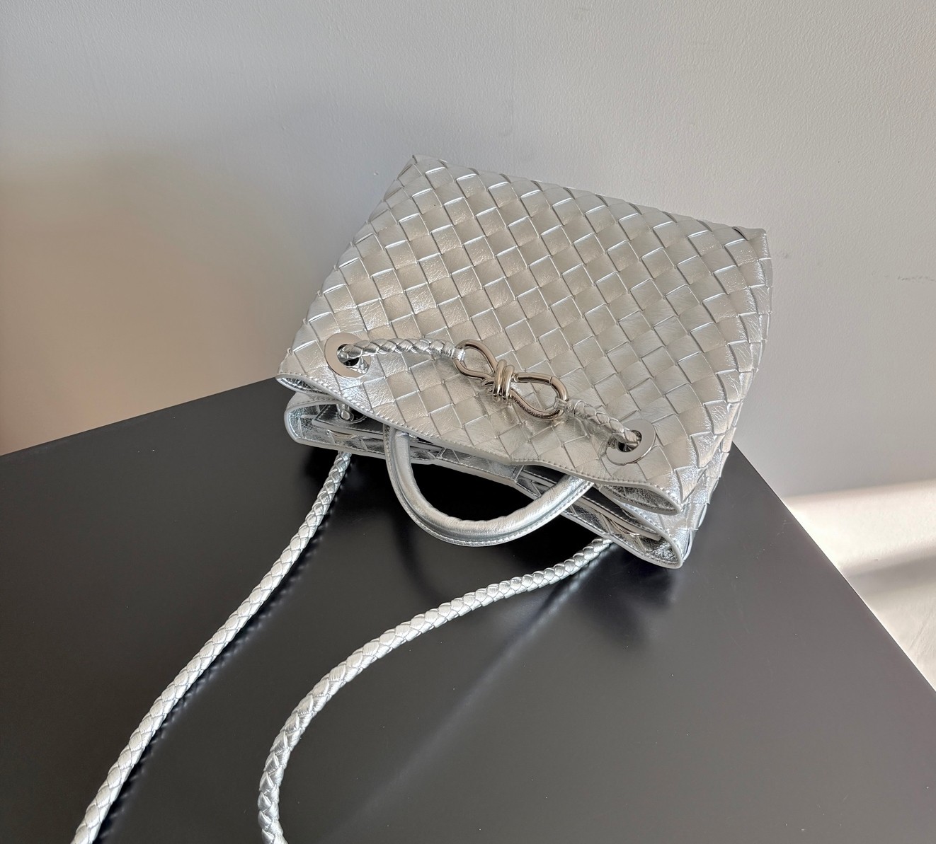 Bottega Veneta BV 보테가 베네타 안디아모(Andiamo) 스몰 - 오리지널 양가죽 가방