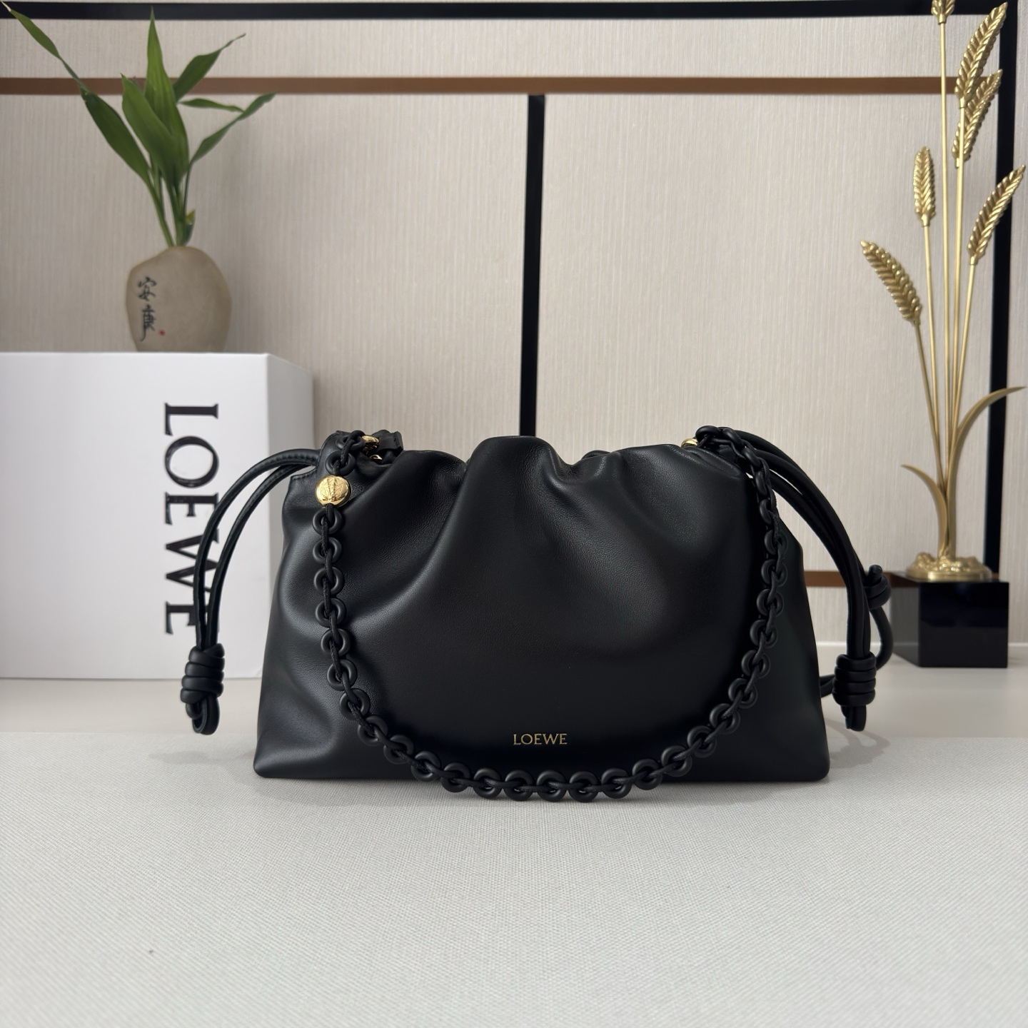 Loewe 로에베 플라멩코 퍼스(Flamenco Purse) 숄더백 가방 - 30cm