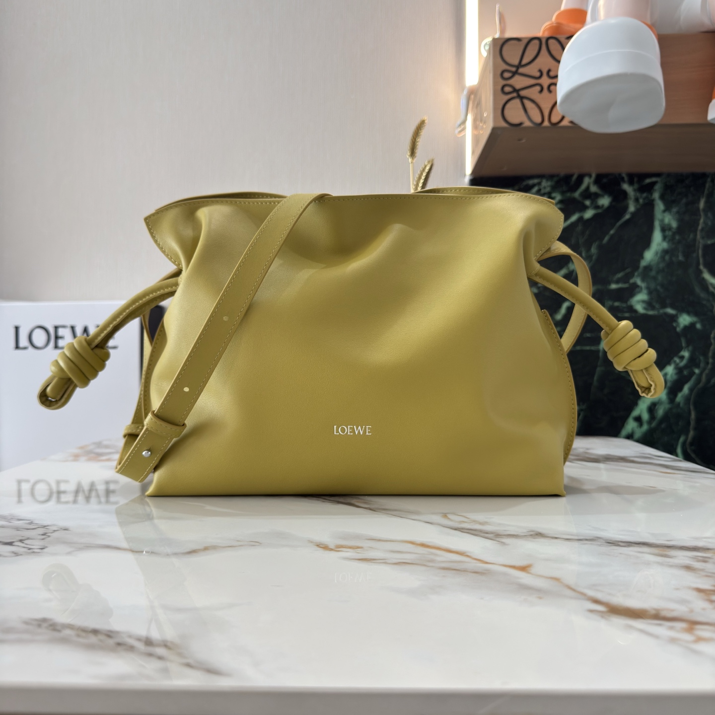 Loewe 로에베 신형 나파 카프스킨 플라멩코 퍼스 숄더백 가방 - 미디엄