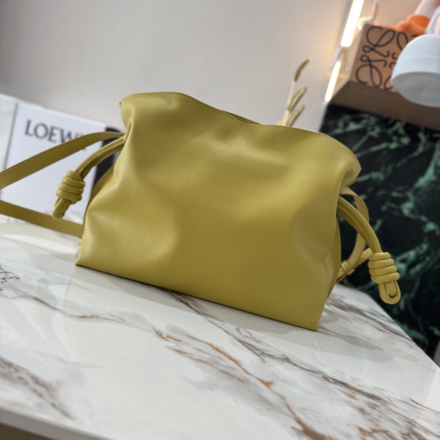 Loewe 로에베 신형 나파 카프스킨 플라멩코 퍼스 숄더백 가방 - 미디엄