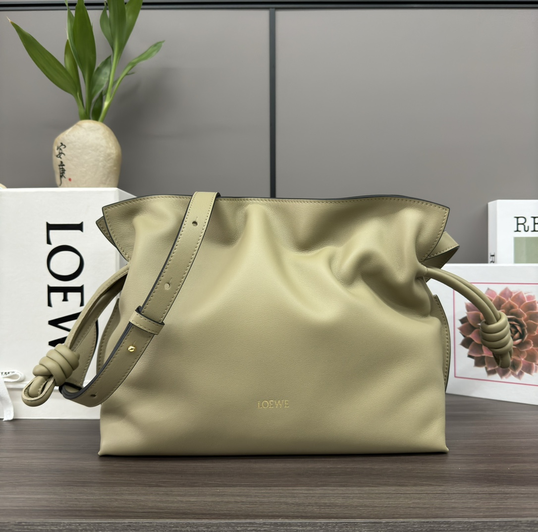 Loewe 로에베 신형 나파 카프스킨 플라멩코 퍼스 숄더백 가방 - 미디엄