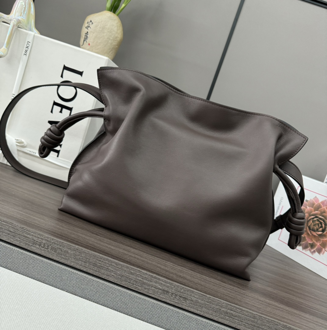 Loewe 로에베 신형 나파 카프스킨 플라멩코 퍼스 숄더백 가방 - 미디엄