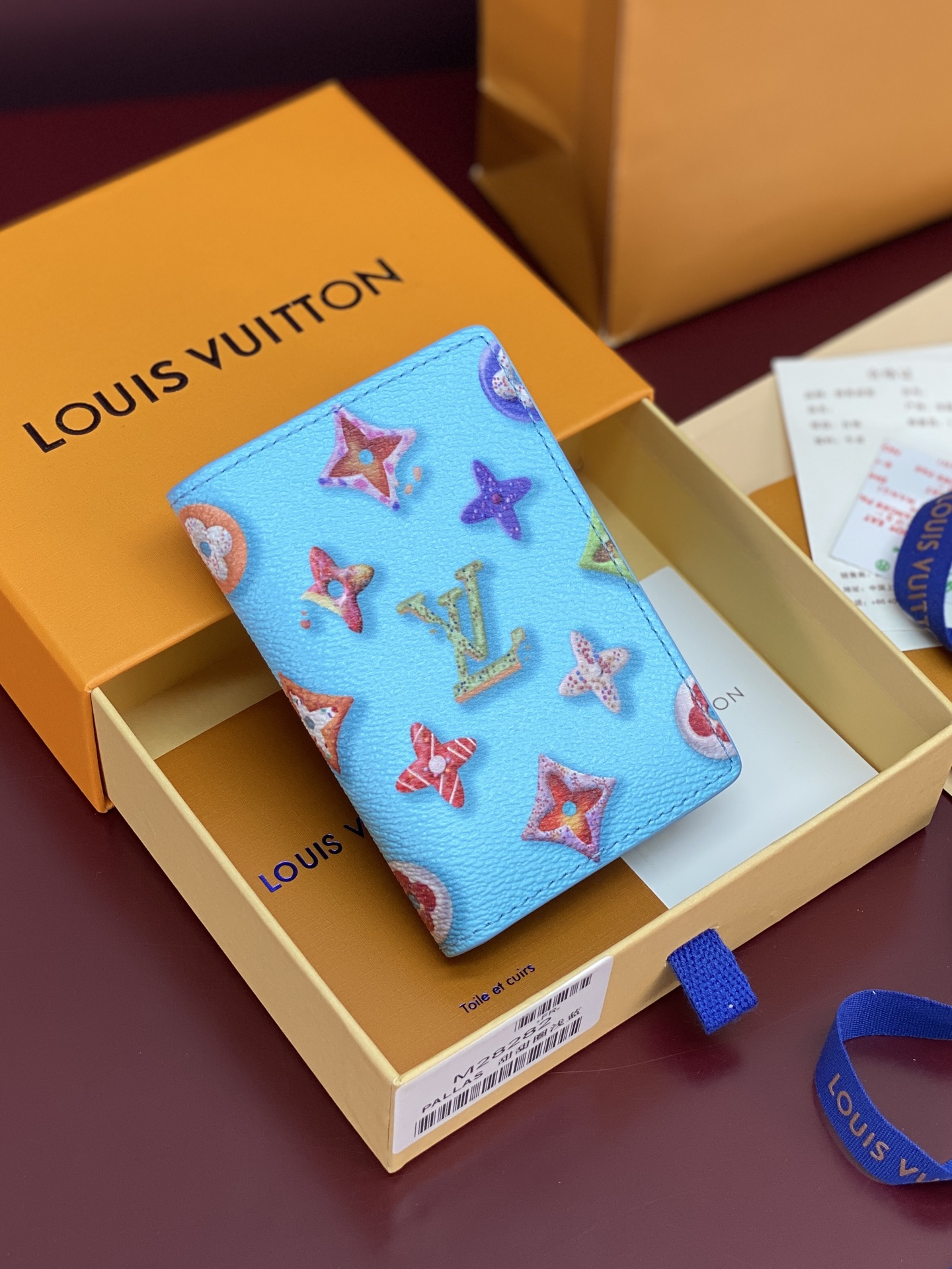 LOUIS VUITTON LV 루이비통 포켓 오거나이저 '모노그램 도넛' 라이트 블루 (M28282) 카드 지갑