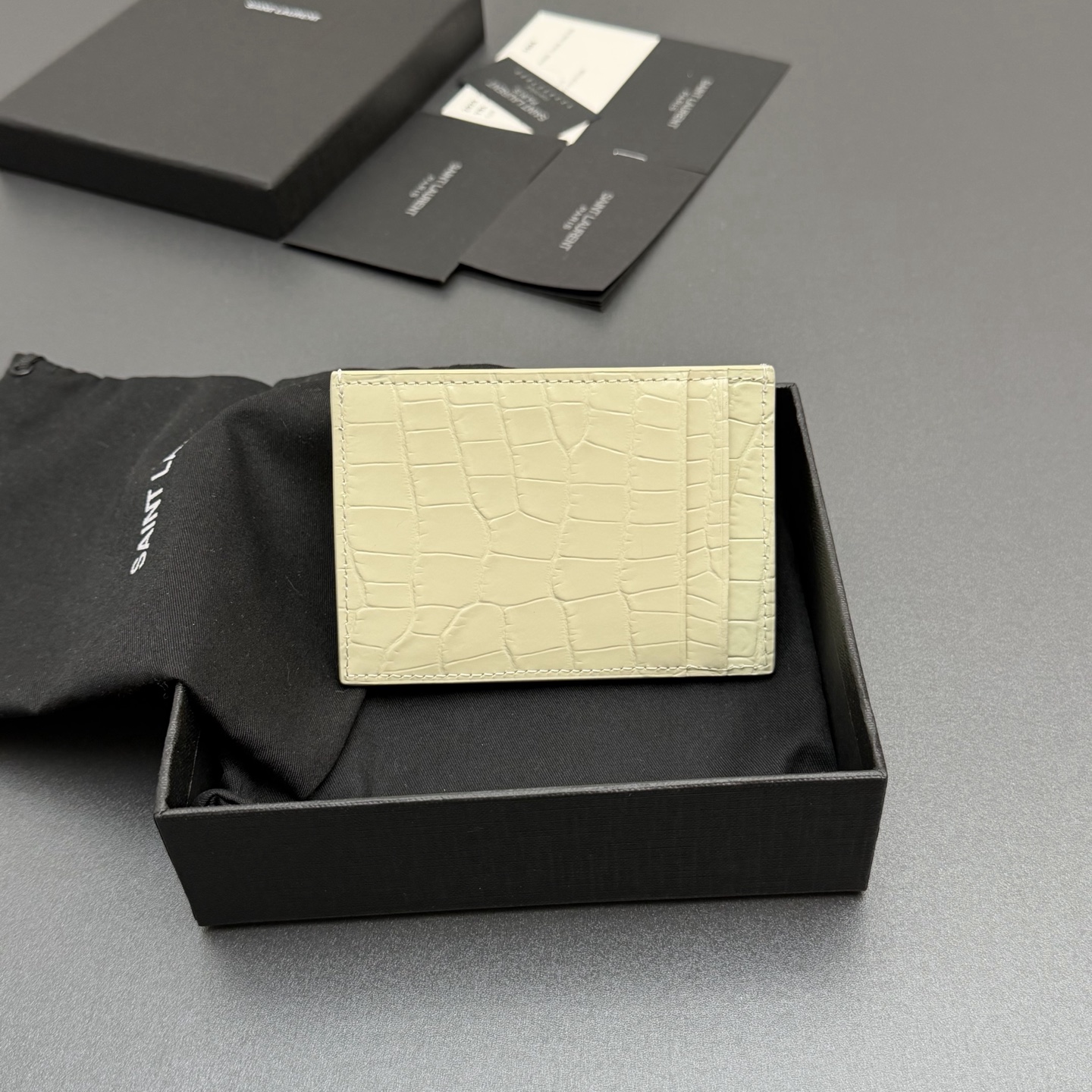 Saint Laurent YSL 생로랑 uptown 업타운 플랩 카드 지갑