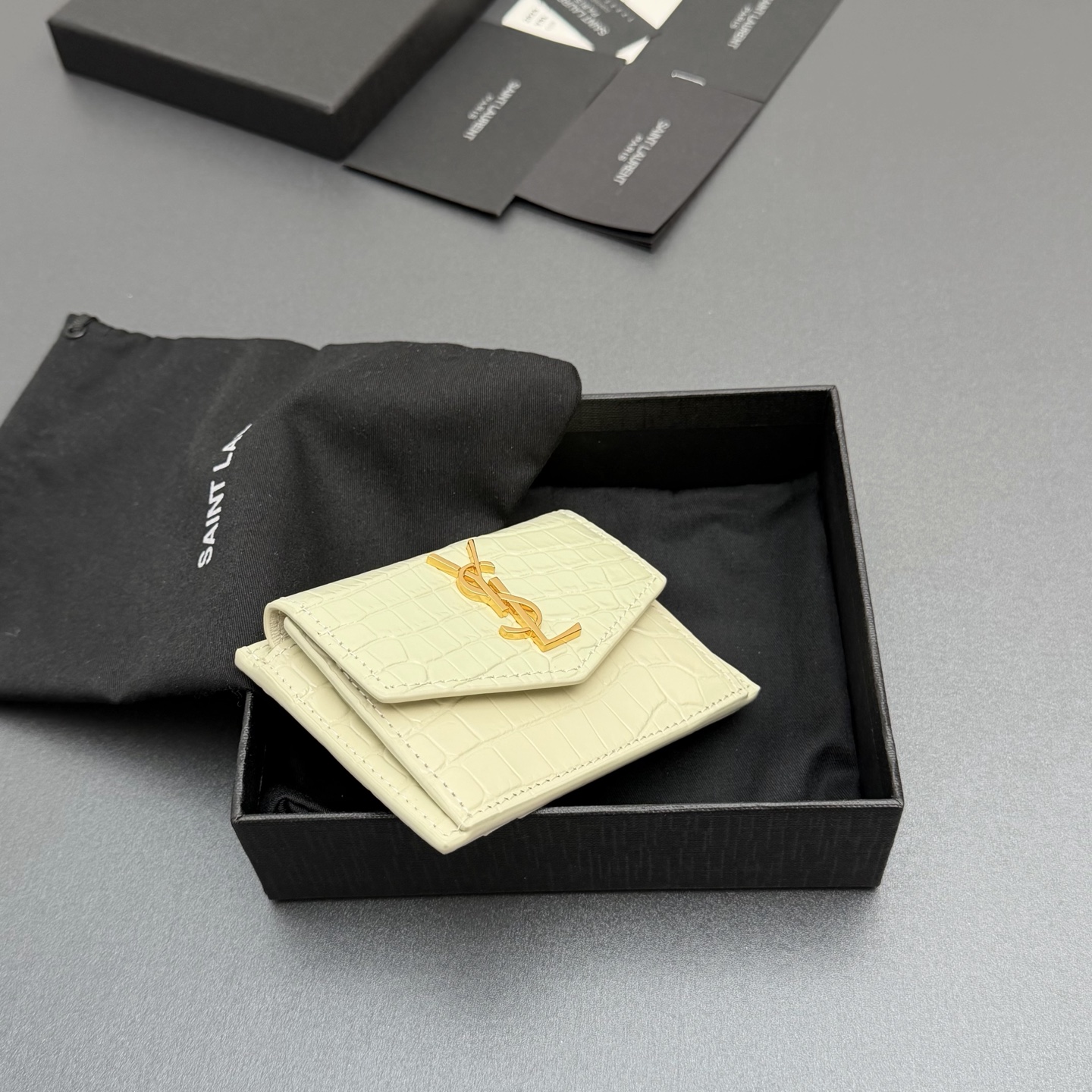 Saint Laurent YSL 생로랑 uptown 업타운 플랩 카드 지갑