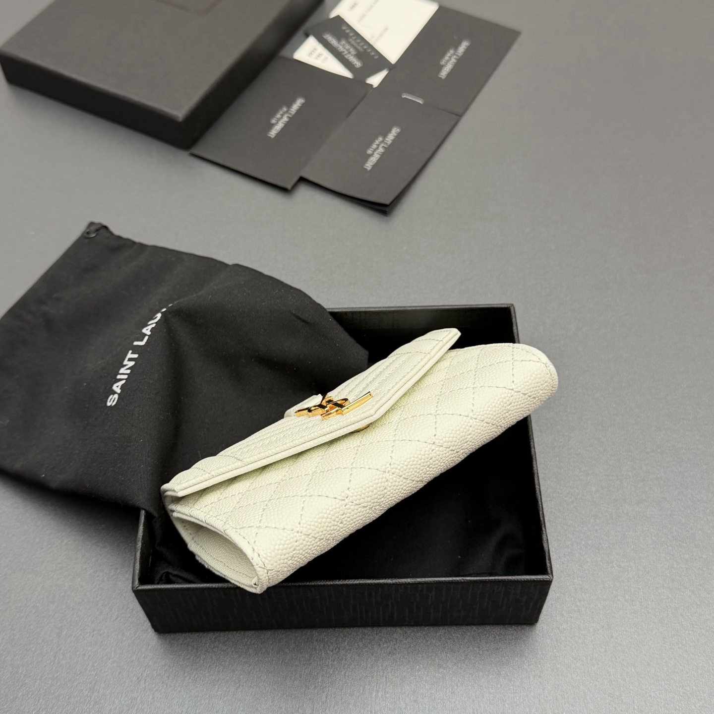 Saint Laurent YSL 생로랑 마틀라세 소형 믹스 퀼팅 지갑
