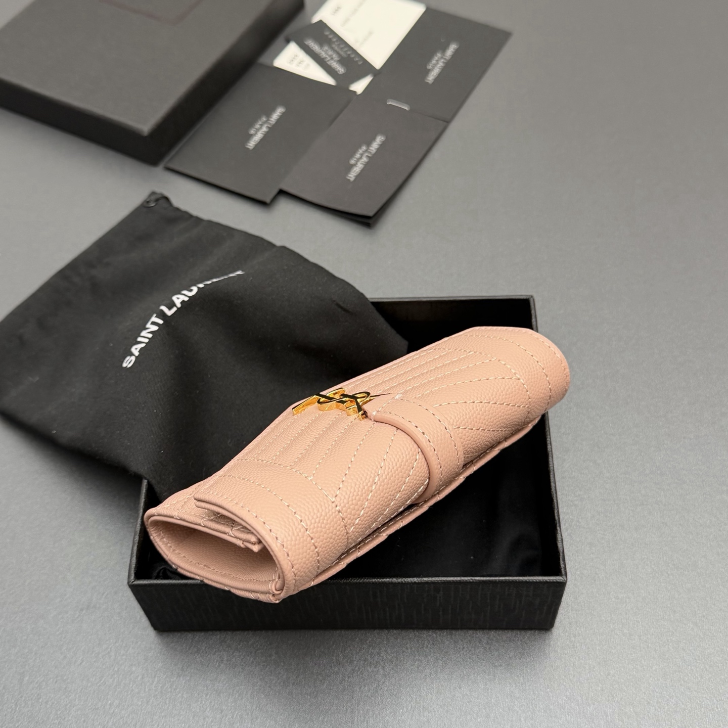 Saint Laurent YSL 생로랑 마틀라세 소형 믹스 퀼팅 지갑