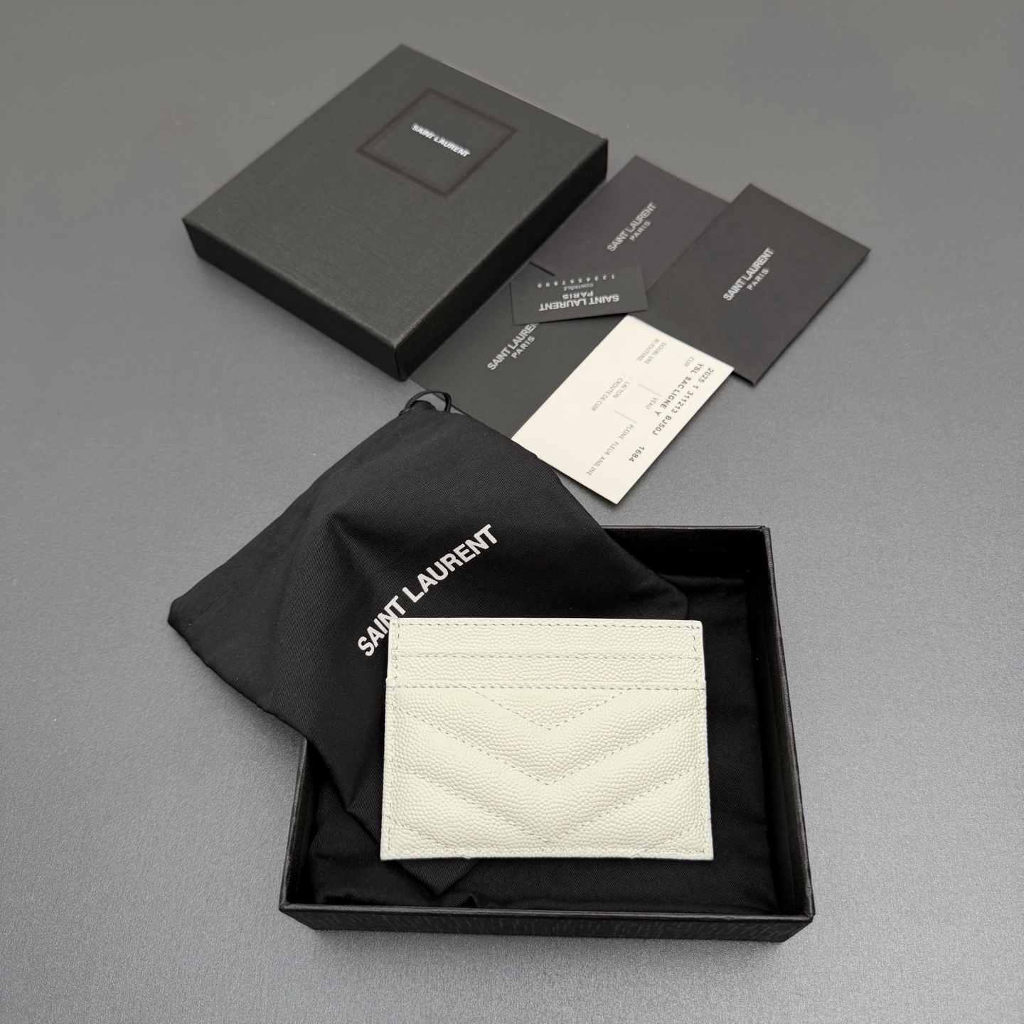 Saint Laurent YSL 생로랑 마틀라세 그레인 레더 카드 홀더 지갑