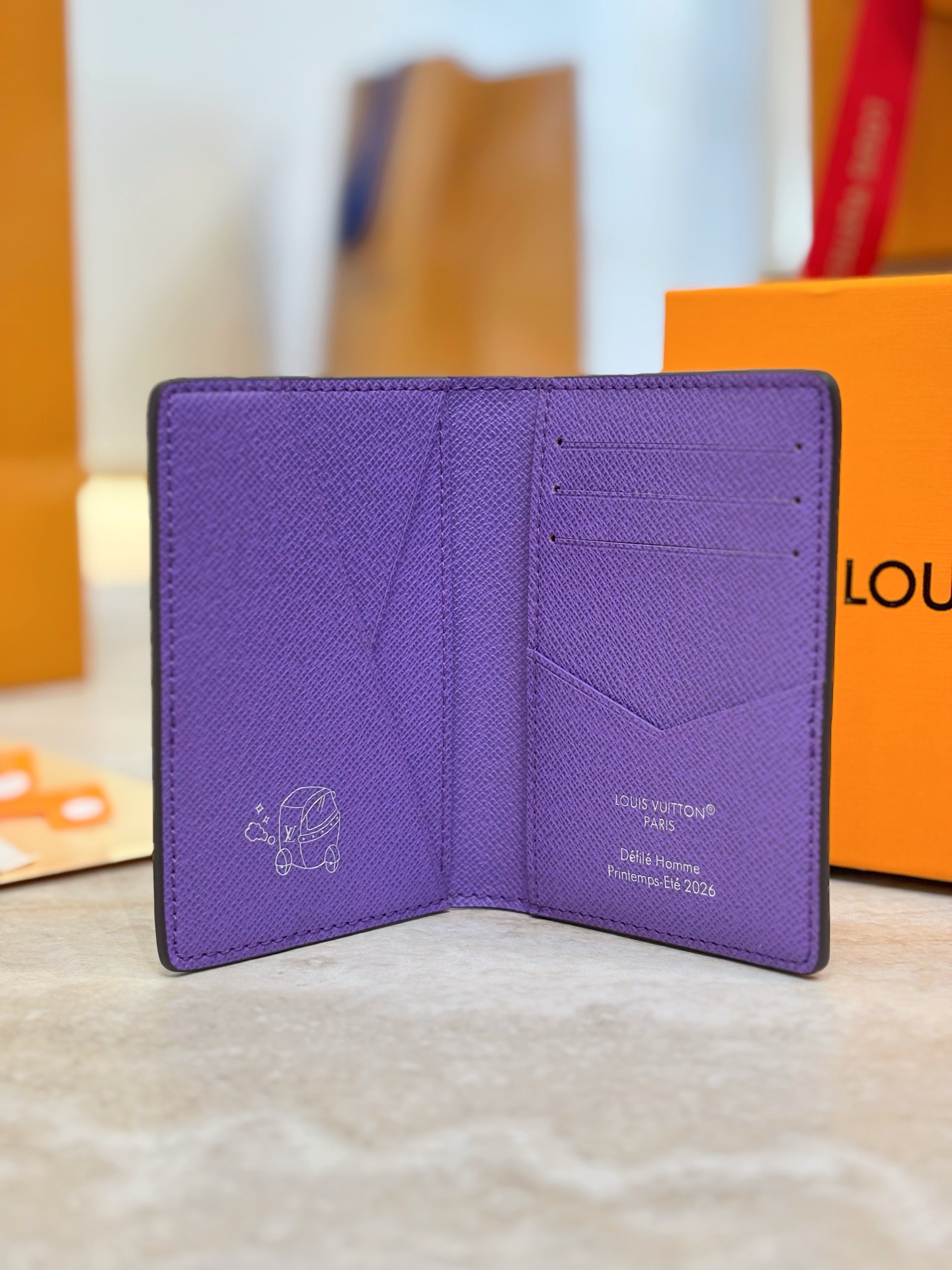 Louis Vuitton LV 루이비통 여권 케이스 지갑 M28010