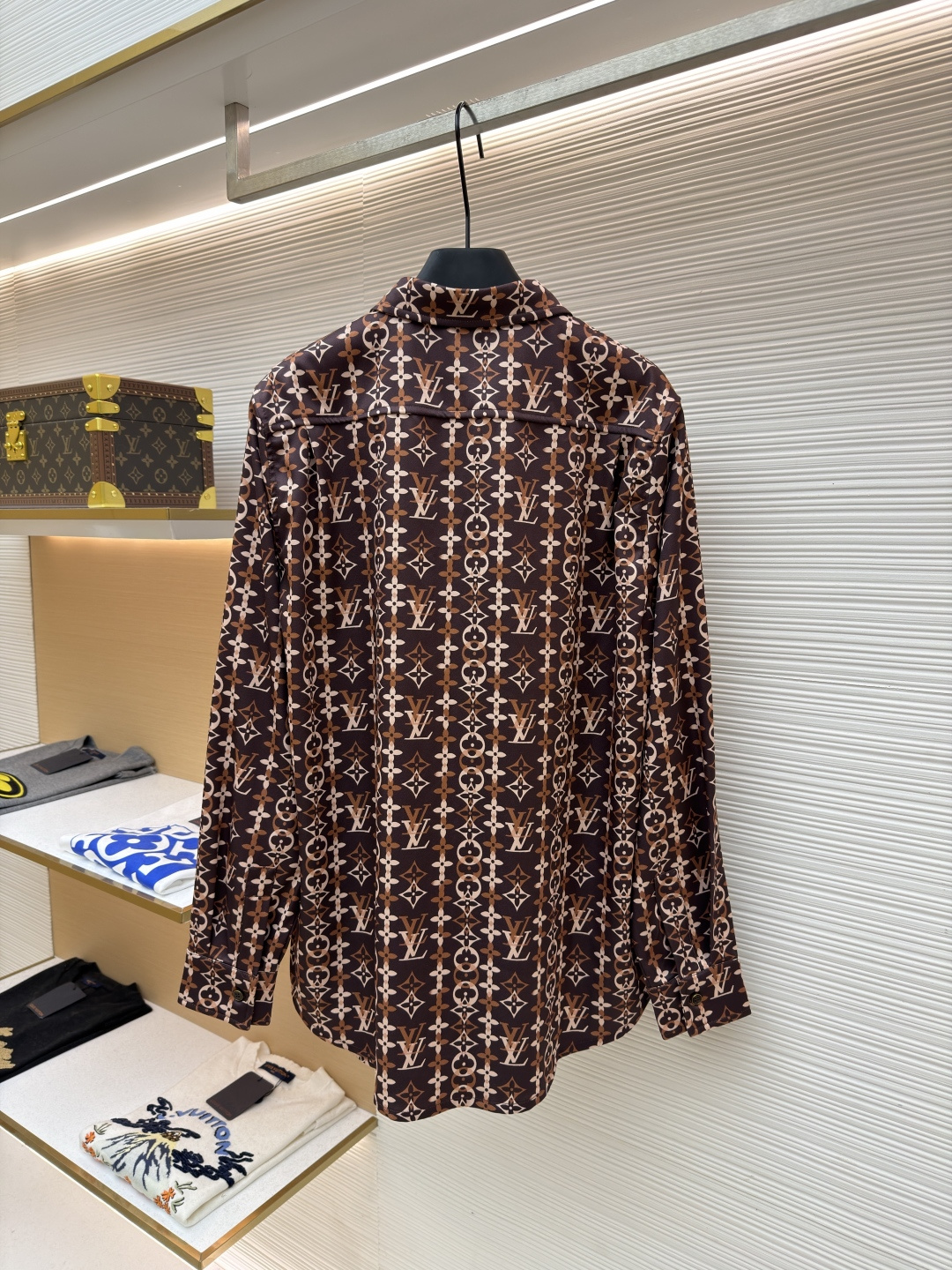 루이비통(LV) 오버랩 패턴 프린트 장소매 셔츠 의류