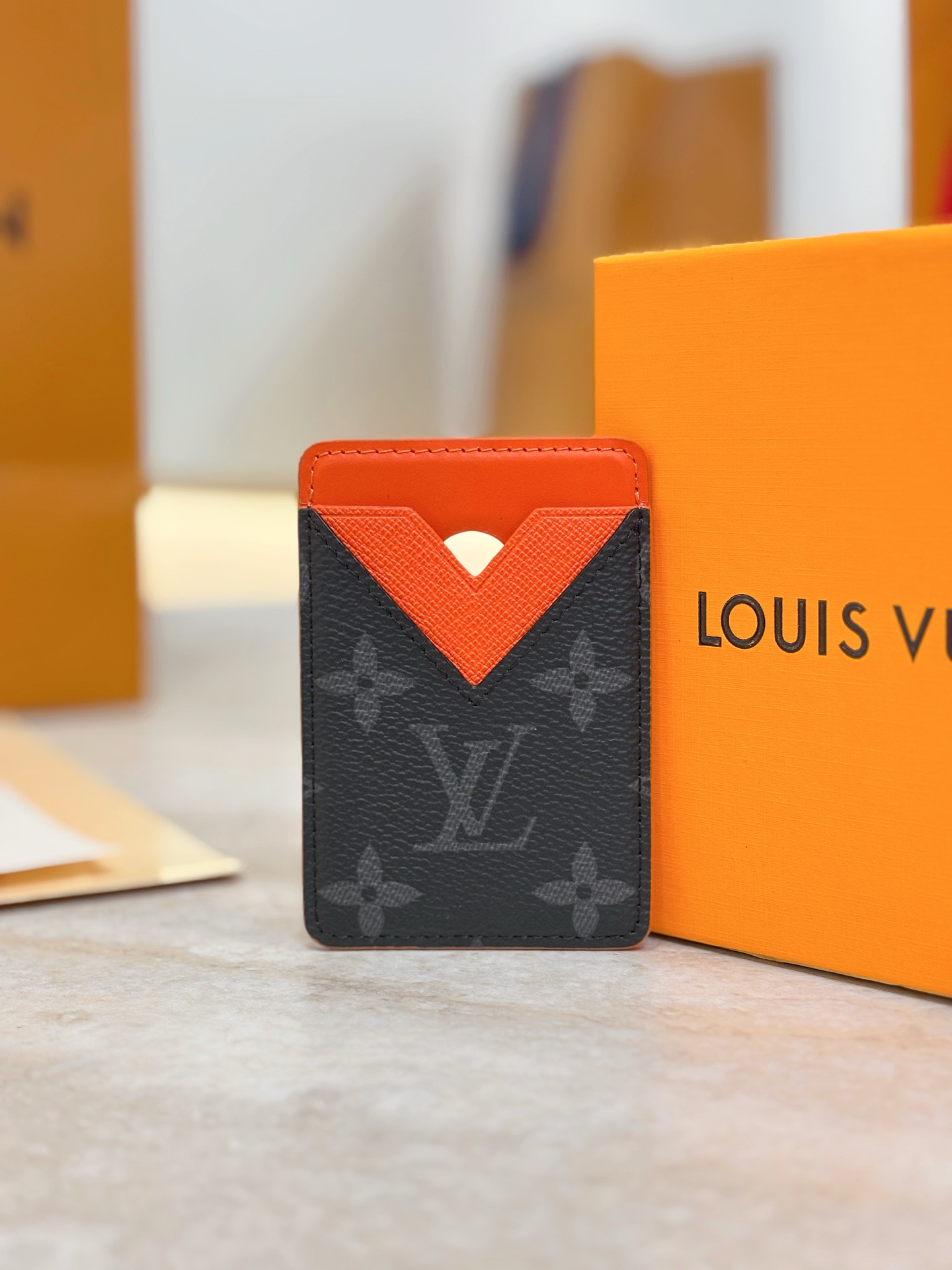 Louis Vuitton LV 루이비통 모노그램 이클립스 오렌지 카드 홀더 지갑 M26028