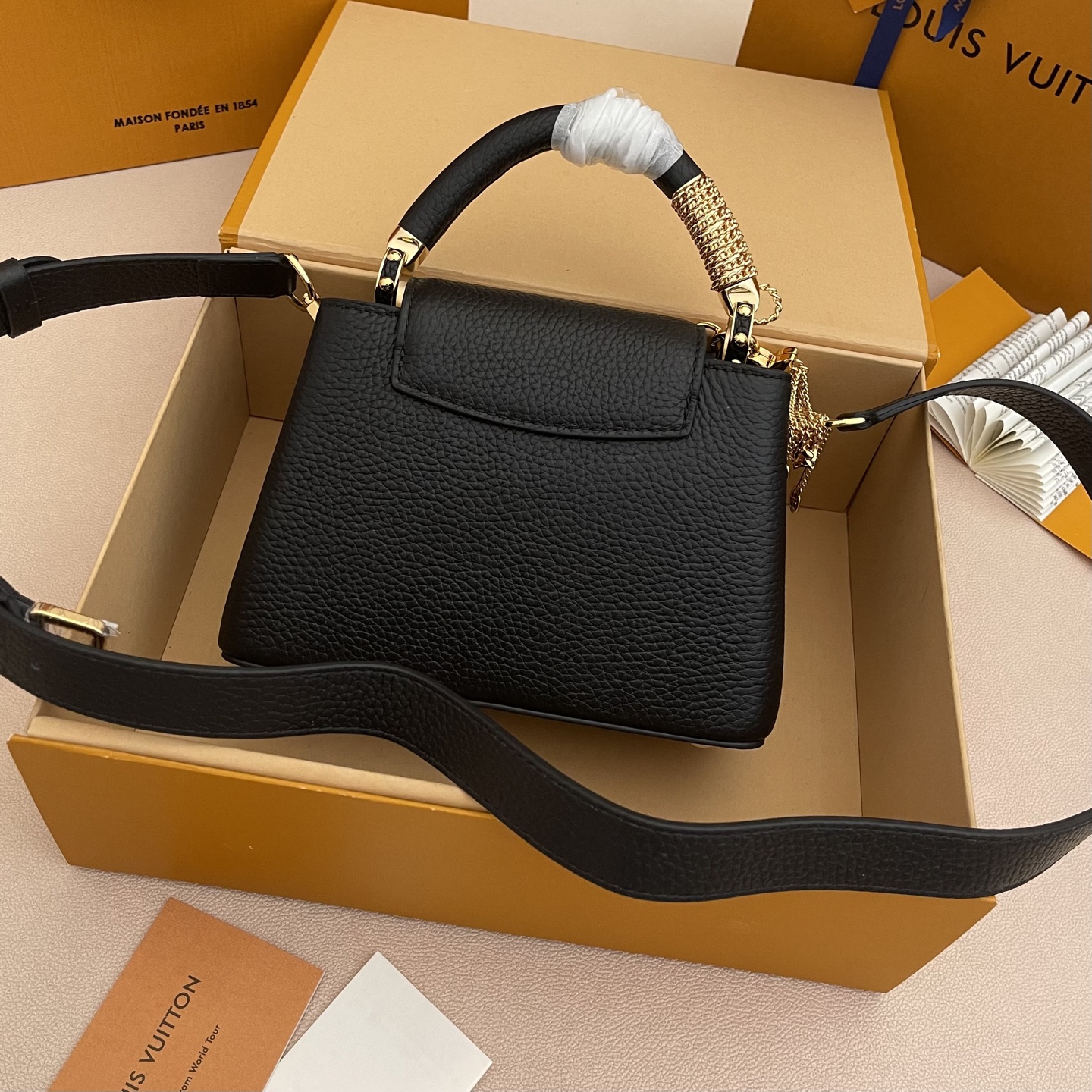 LV 루이비통 카퓌신 Fireworks 주얼리 에디션 토트백 숄더백 가방 미니