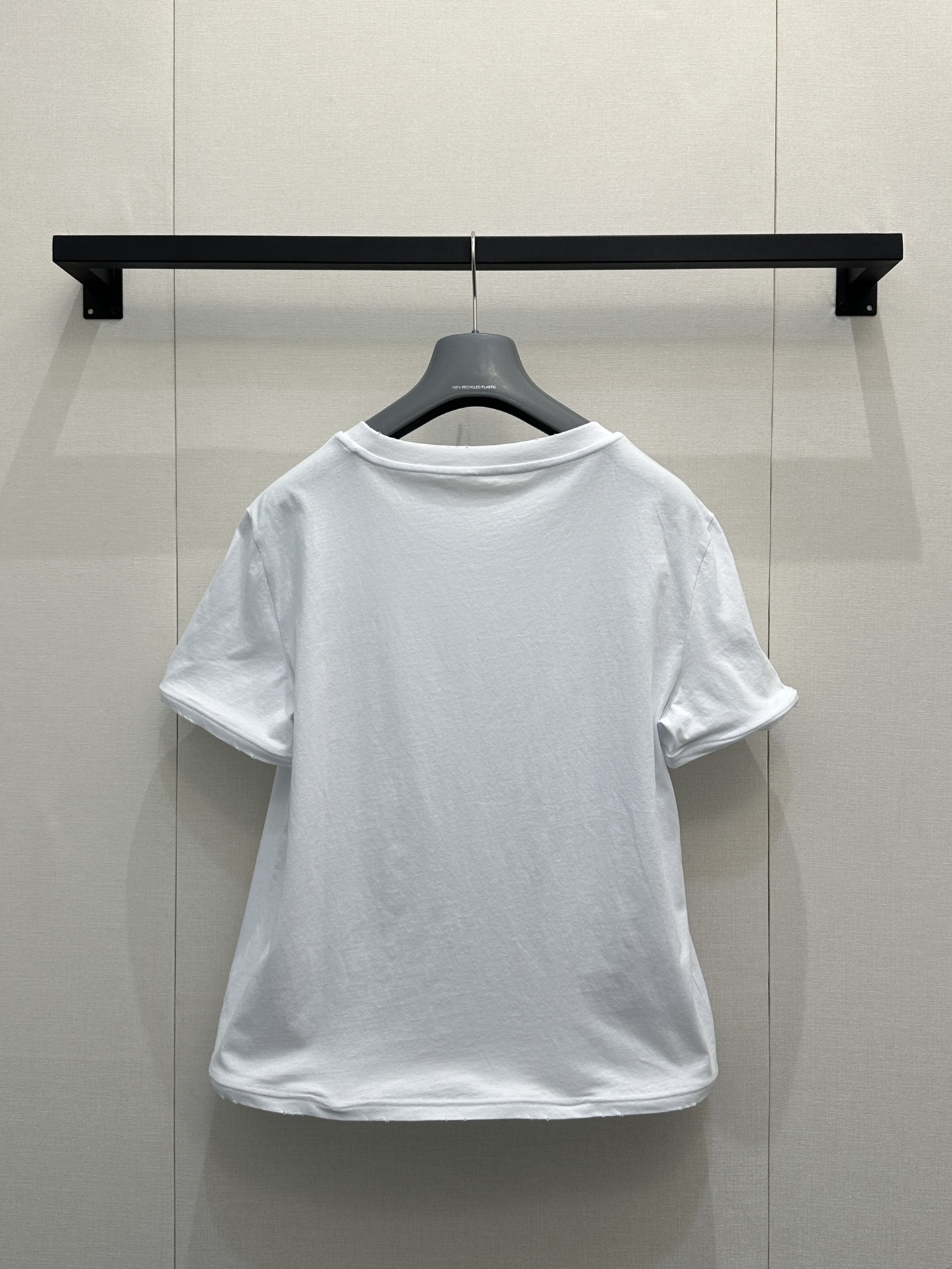 프라다(Prada) 입체 로고 와이어 셔링 반팔 티셔츠 의류