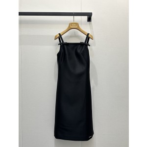 미우미우(miumiu) 로고 블랙 새틴 슬립 원피스 의류