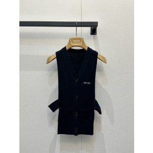 미우미우(miumiu) 로고 자수 사이드 스트랩 베스트 조끼 의류