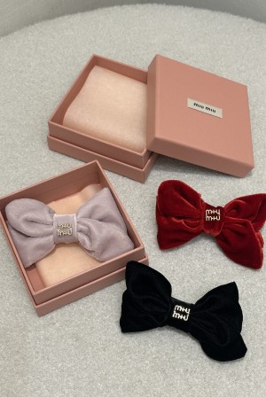 미우미우(miumiu) 벨벳 리본 로고 스크런치 (헤어슈슈) 헤어핀 악세사리
