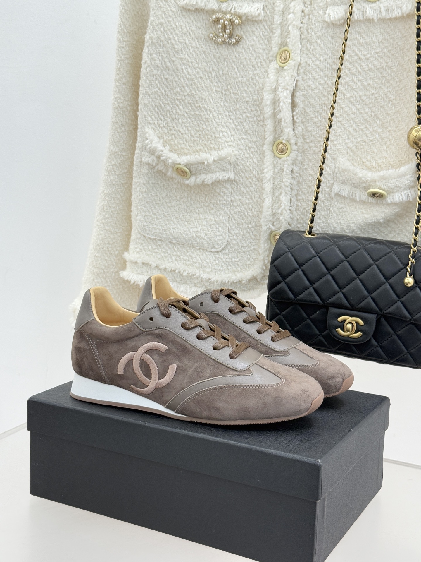 샤넬(CHANEL) 빈티지 레트로 독일군 스니커즈 신발