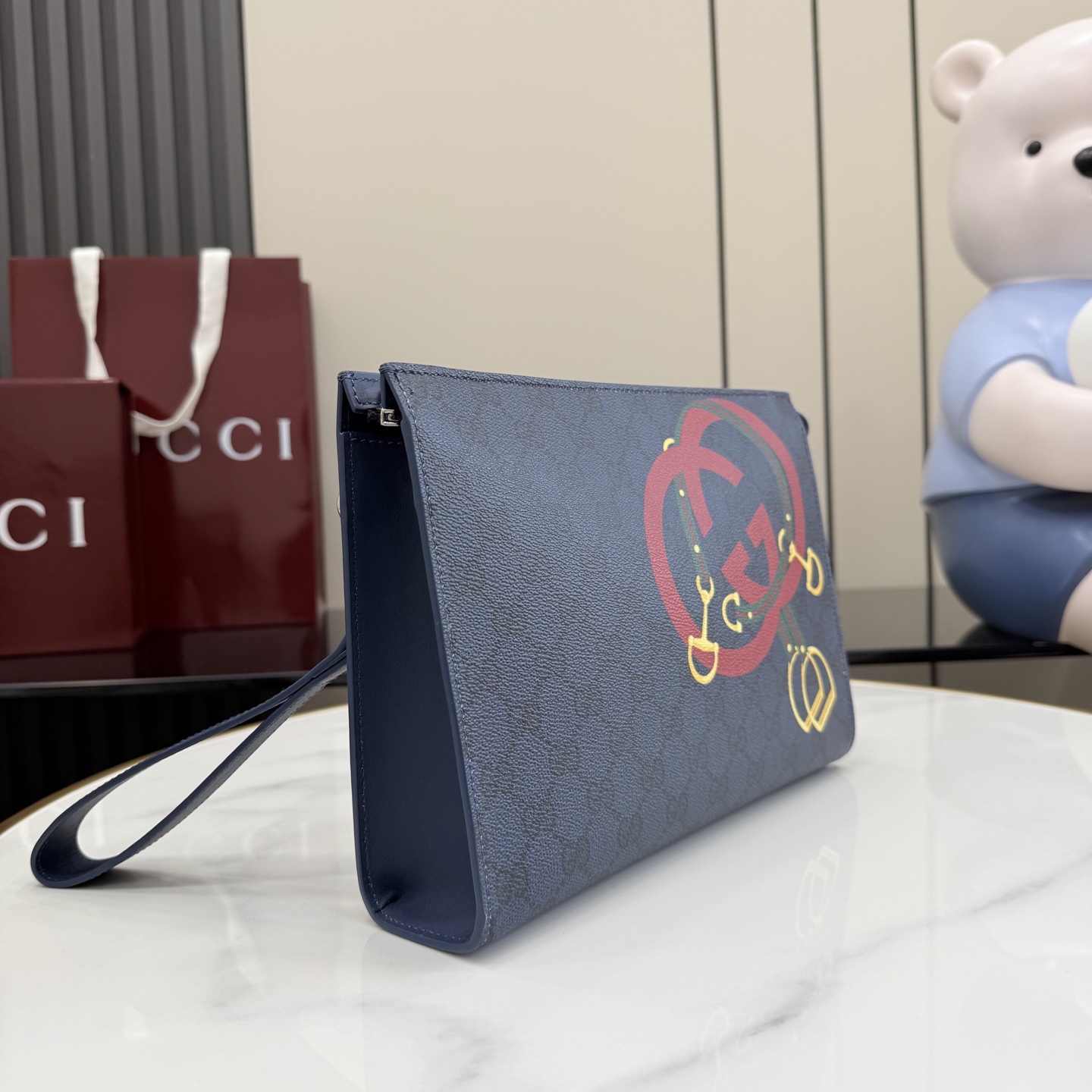 GUCCI 구찌 GG 수프림 인터로킹 G & 홀스빗 클러치 가방 (855581)