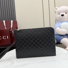 GUCCI 구찌 GG 엠블럼 블랙 엠보싱 레더 클러치 가방 (850223)