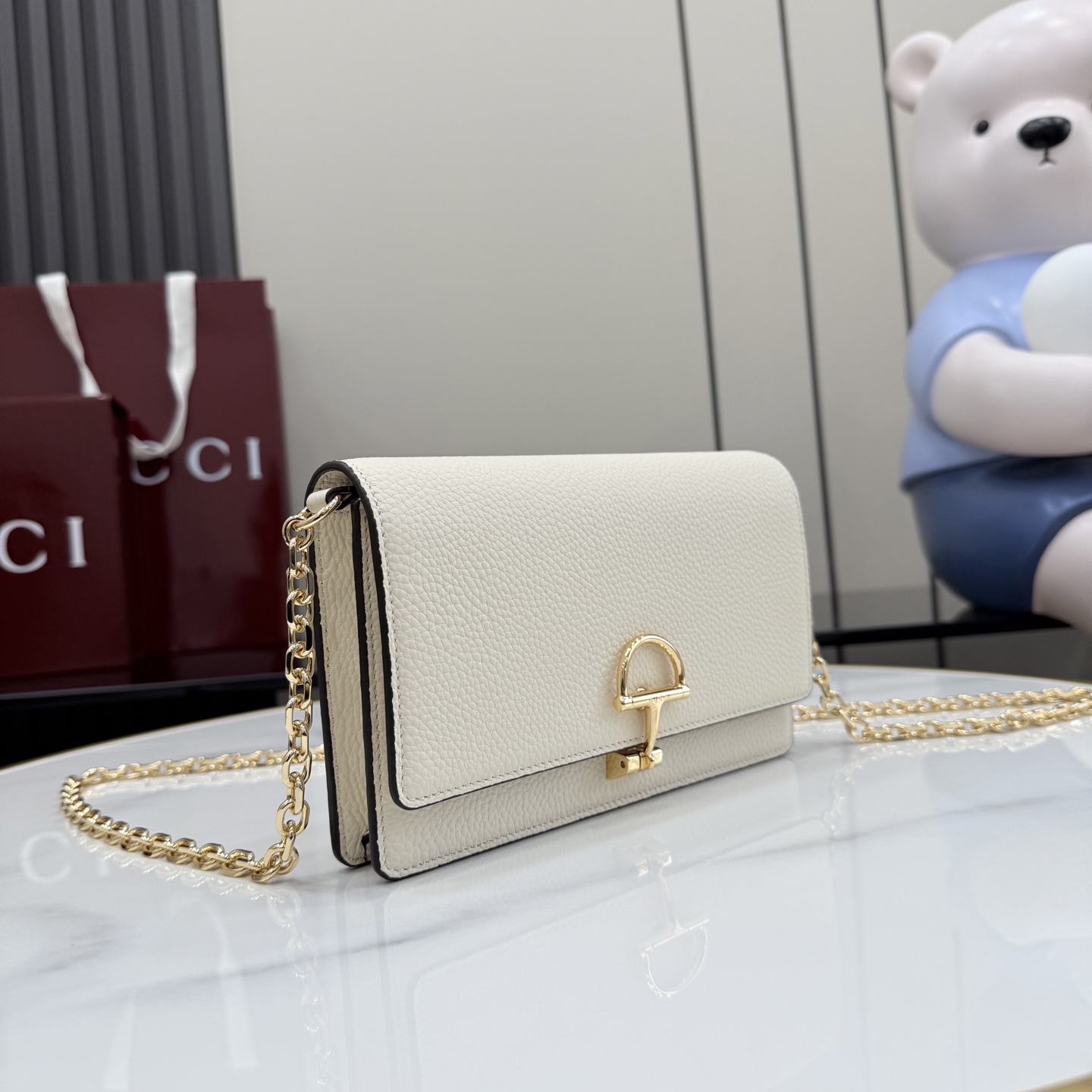 GUCCI 구찌 하프 홀스빗 레더 체인 지갑 월렛(WOC) - 화이트 (855654)