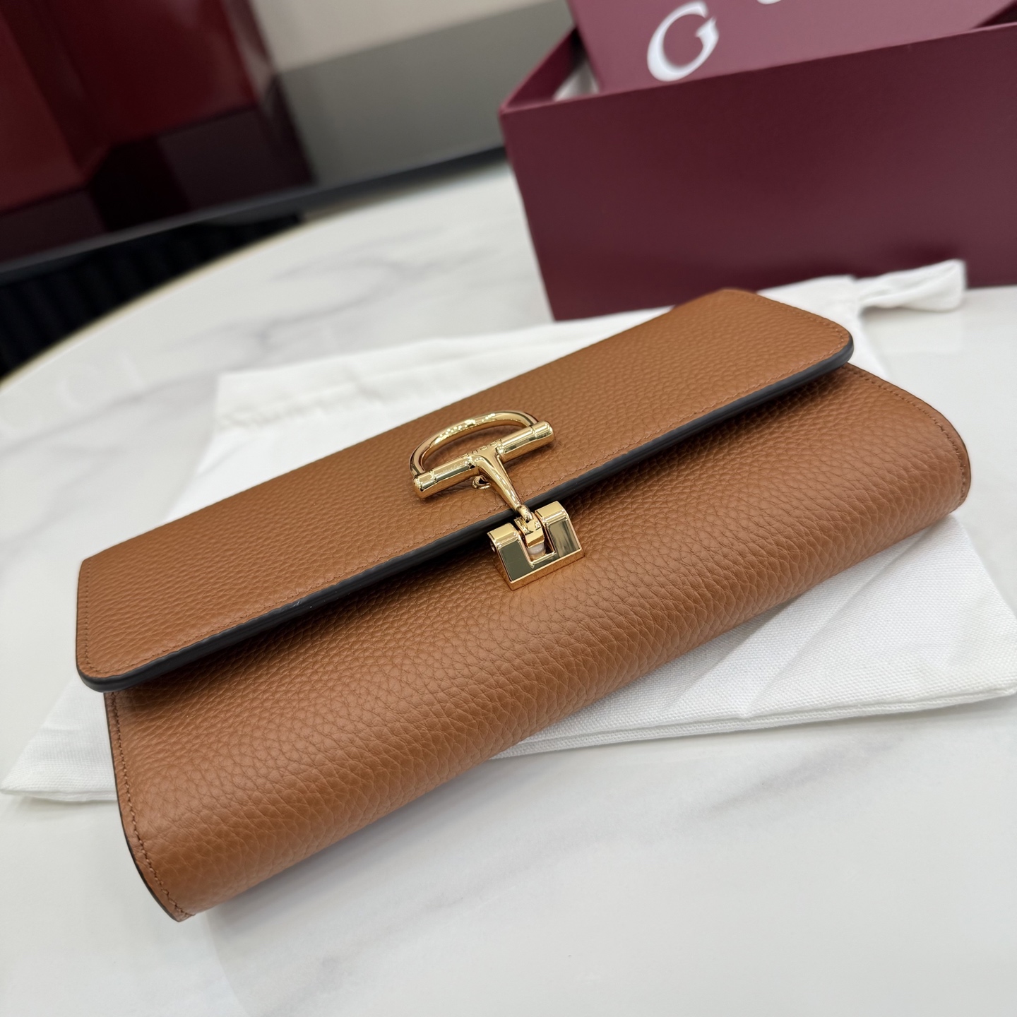 GUCCI 구찌 하프 홀스빗 레더 플랩 장지갑 - 브라운 (848791)