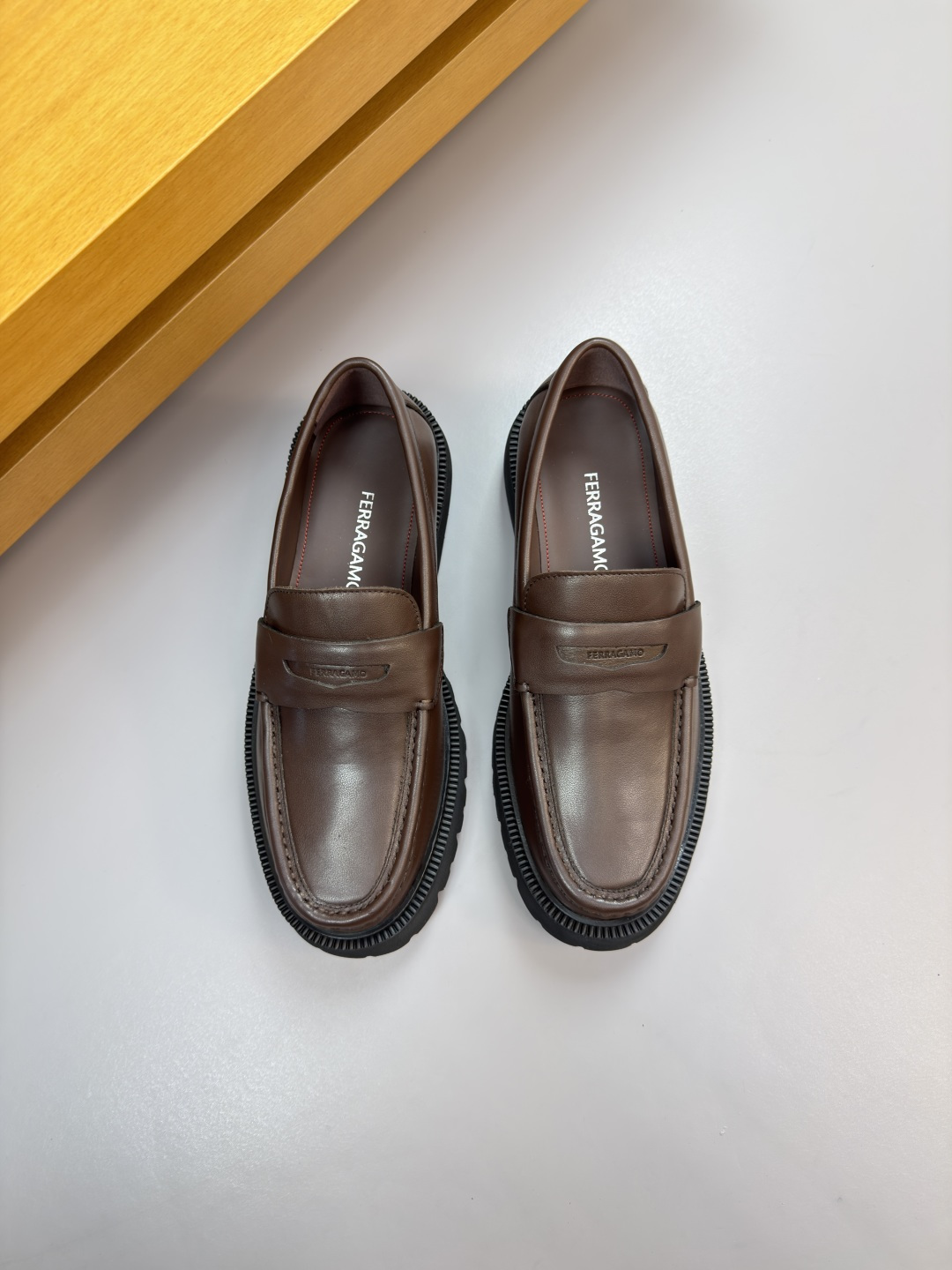 Ferragamo 페라가모 나파 레더 드레스 슈즈 로퍼 구두 신발