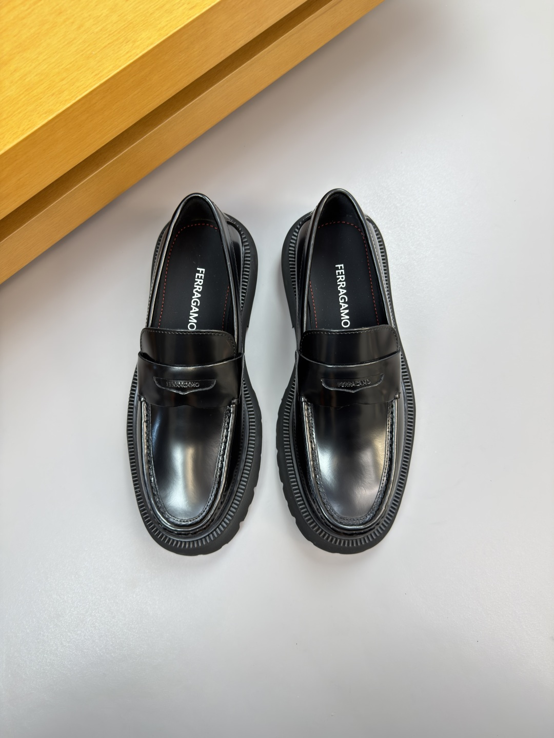 Ferragamo 페라가모 나파 레더 드레스 슈즈 로퍼 구두 신발