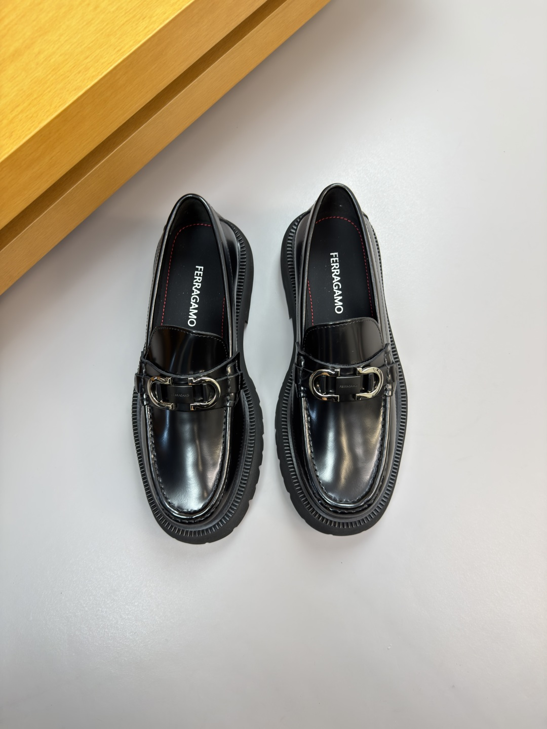 Ferragamo 페라가모 나파 레더 드레스 슈즈 로퍼 구두 신발