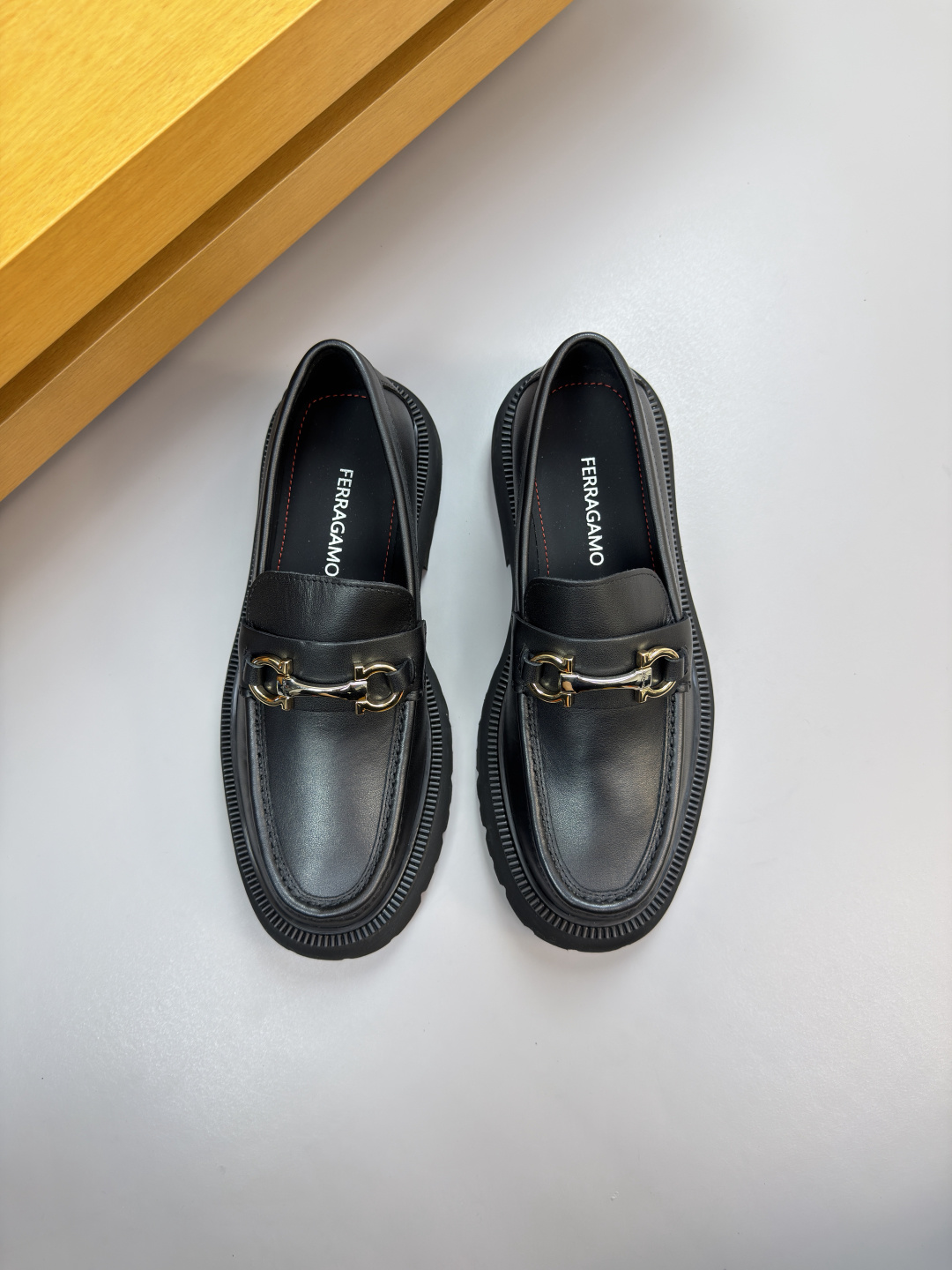 Ferragamo 페라가모 나파 레더 드레스 슈즈 로퍼 구두 신발