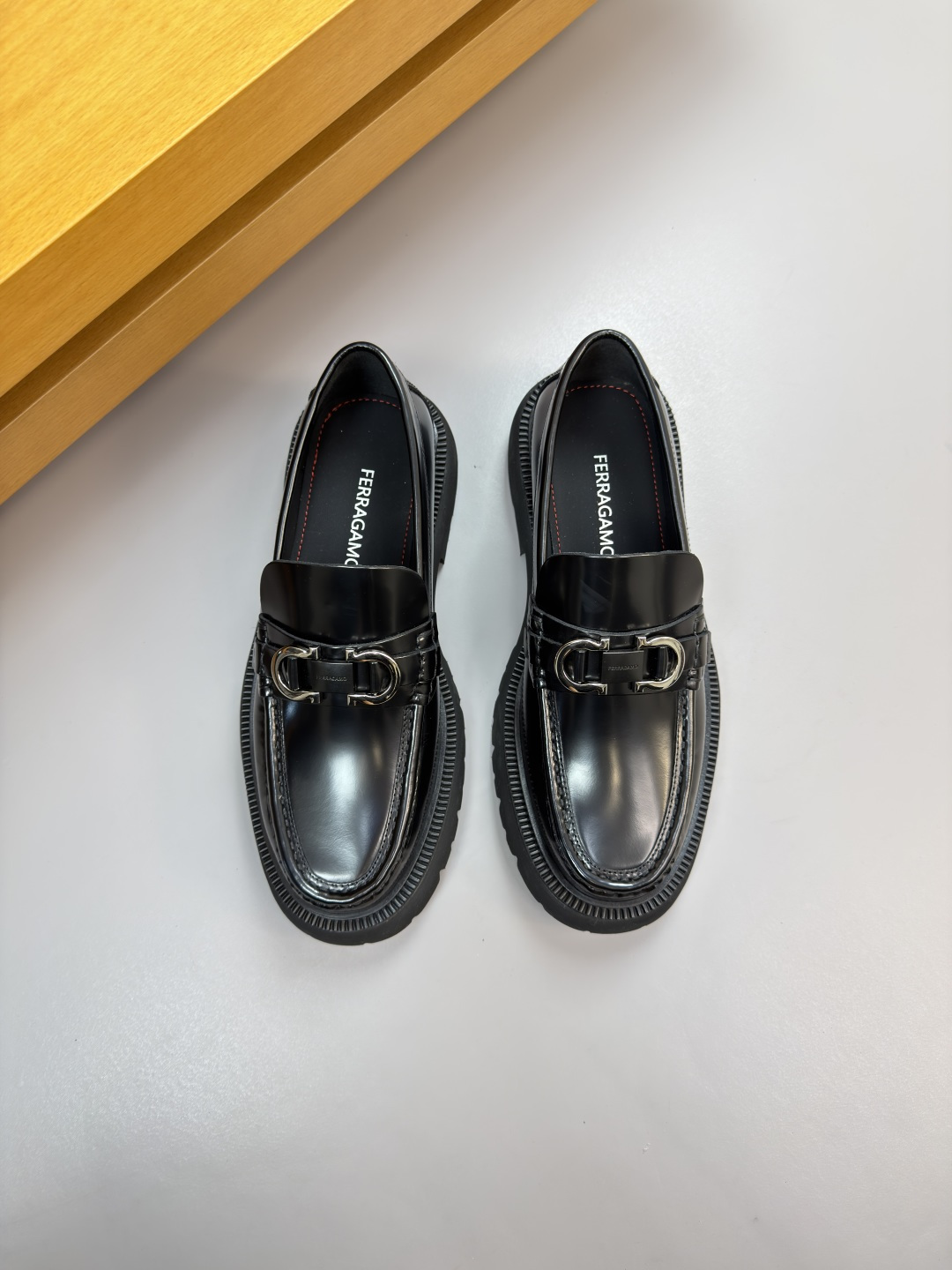 Ferragamo 페라가모 카이벤쥬 레더 드레스 슈즈 로퍼 구두 신발