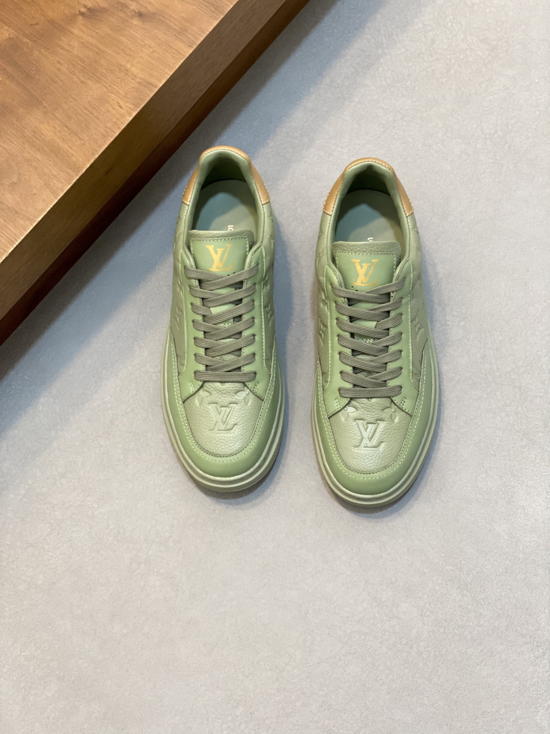 LV 루이비통 뉴 시즌 남성 하이엔드 캐주얼 스니커즈 신발
