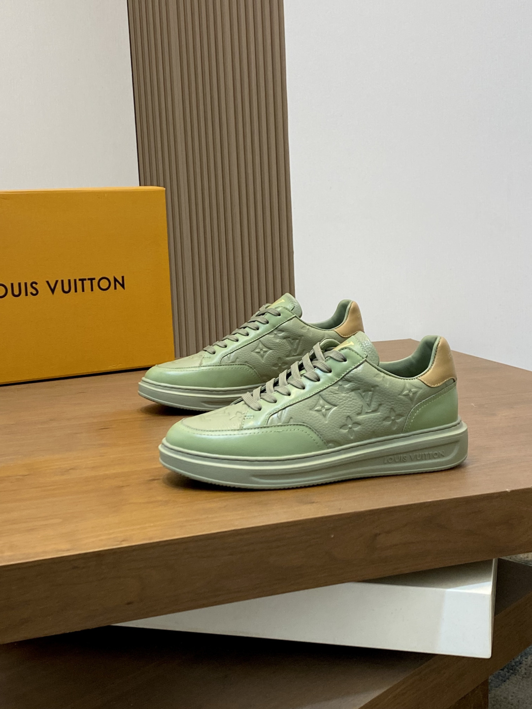 LV 루이비통 뉴 시즌 남성 하이엔드 캐주얼 스니커즈 신발